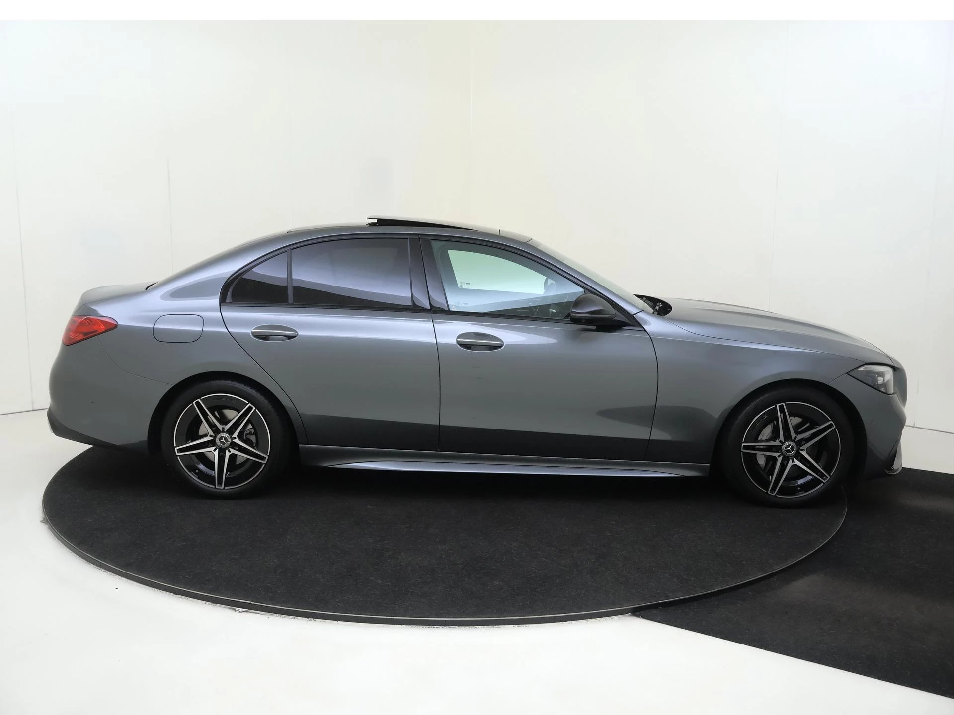 Mercedes-Benz C-Klasse 200 AMG Line