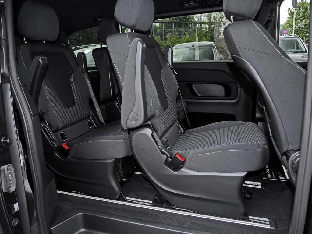 Mercedes-Benz-V-Klasse 220-image-14