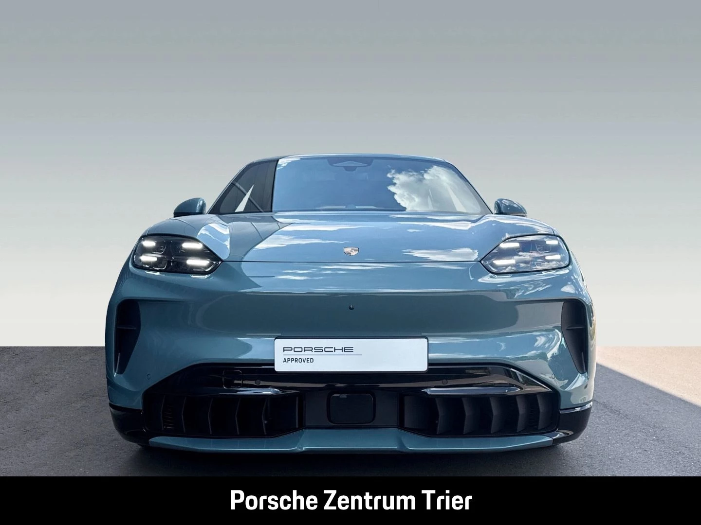 Porsche Cayenne Electric HA-Lenkung Head-Up BOSE 21-Zoll -