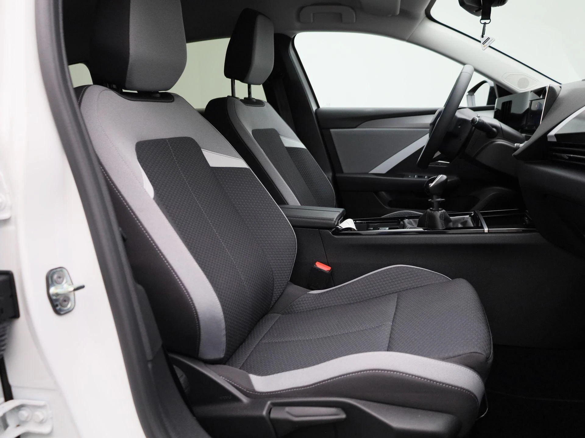 Opel-Astra-image-30