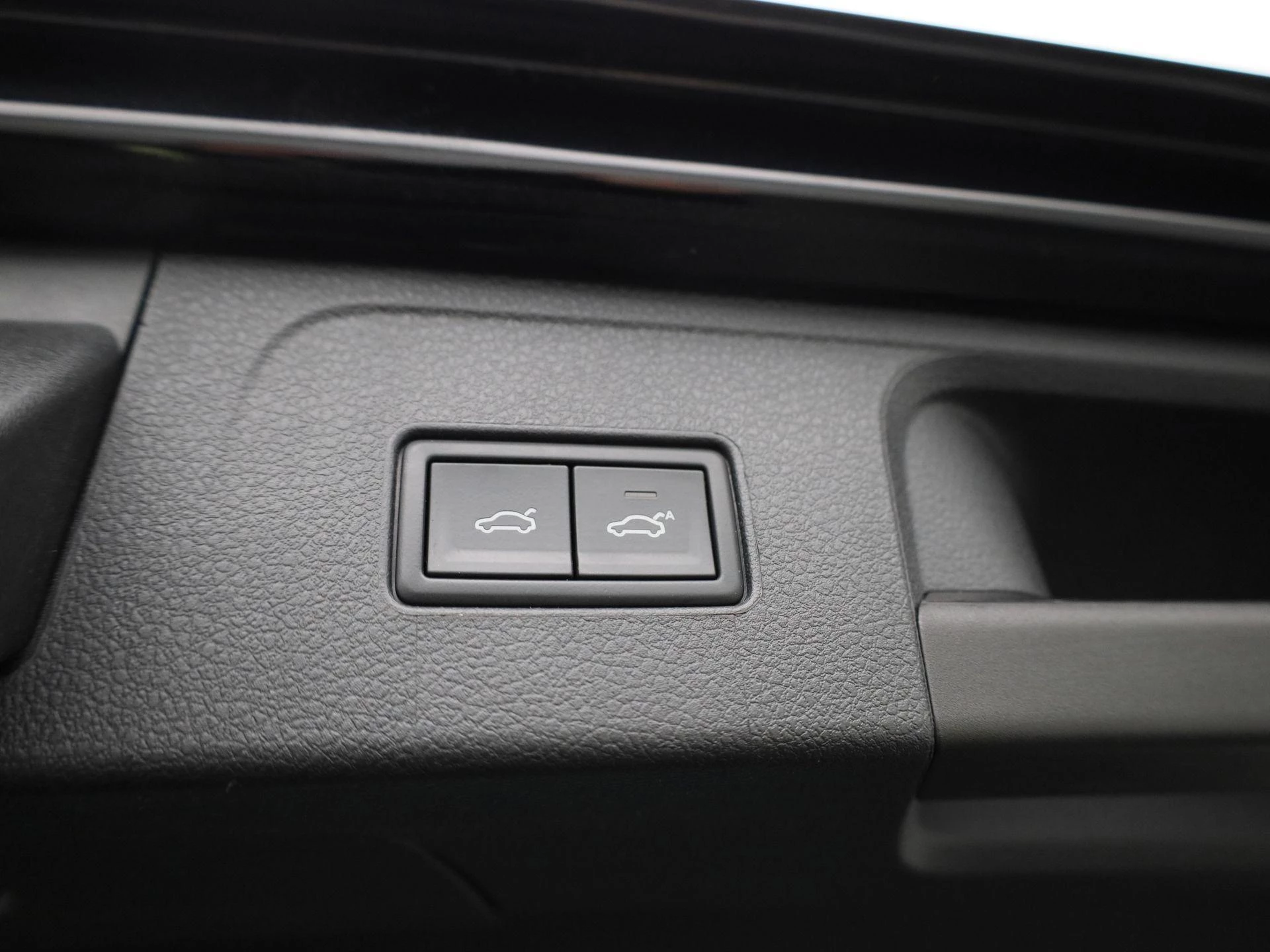 Volkswagen-Passat-image-11