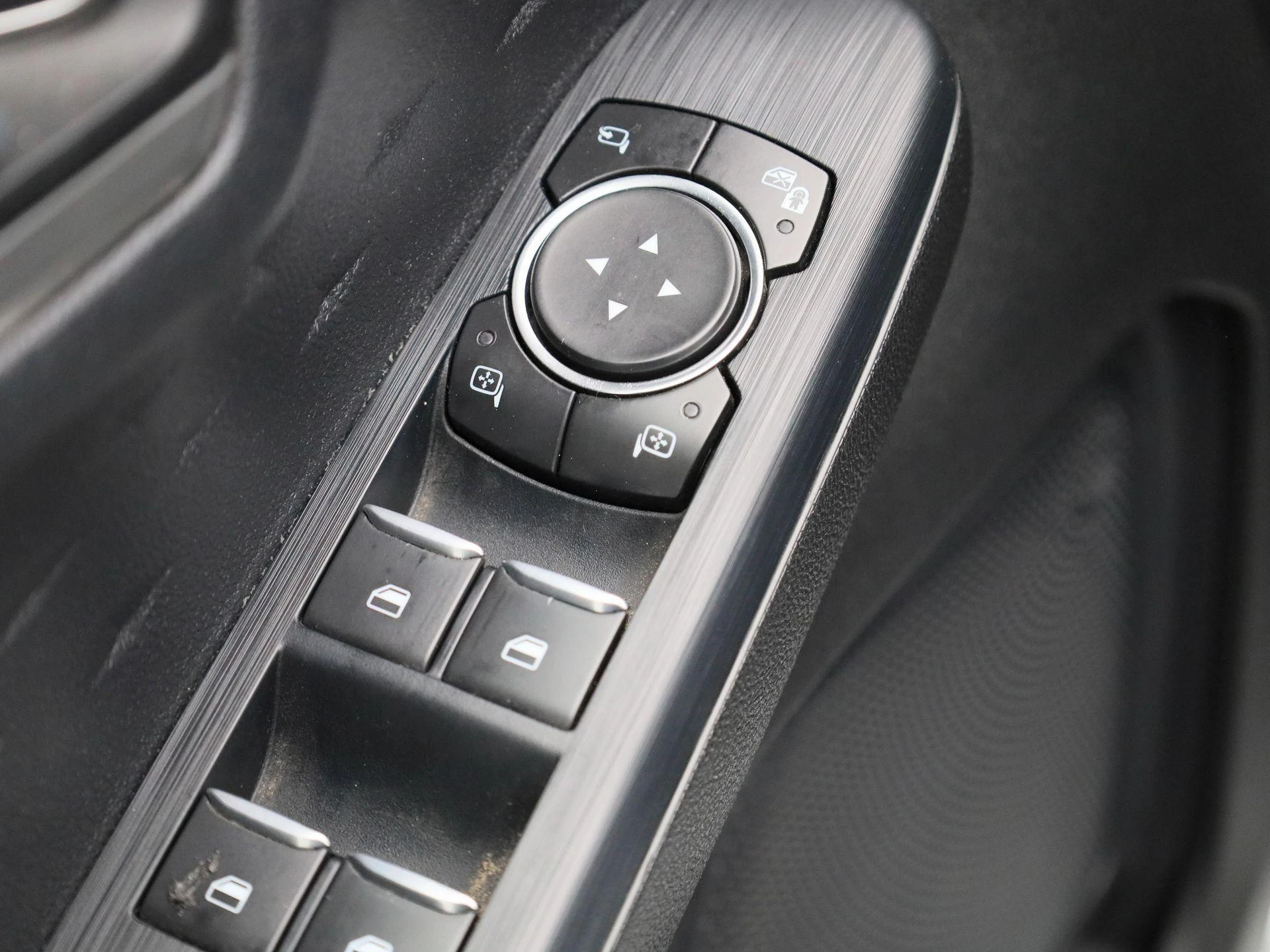 Ford-Kuga-image-33