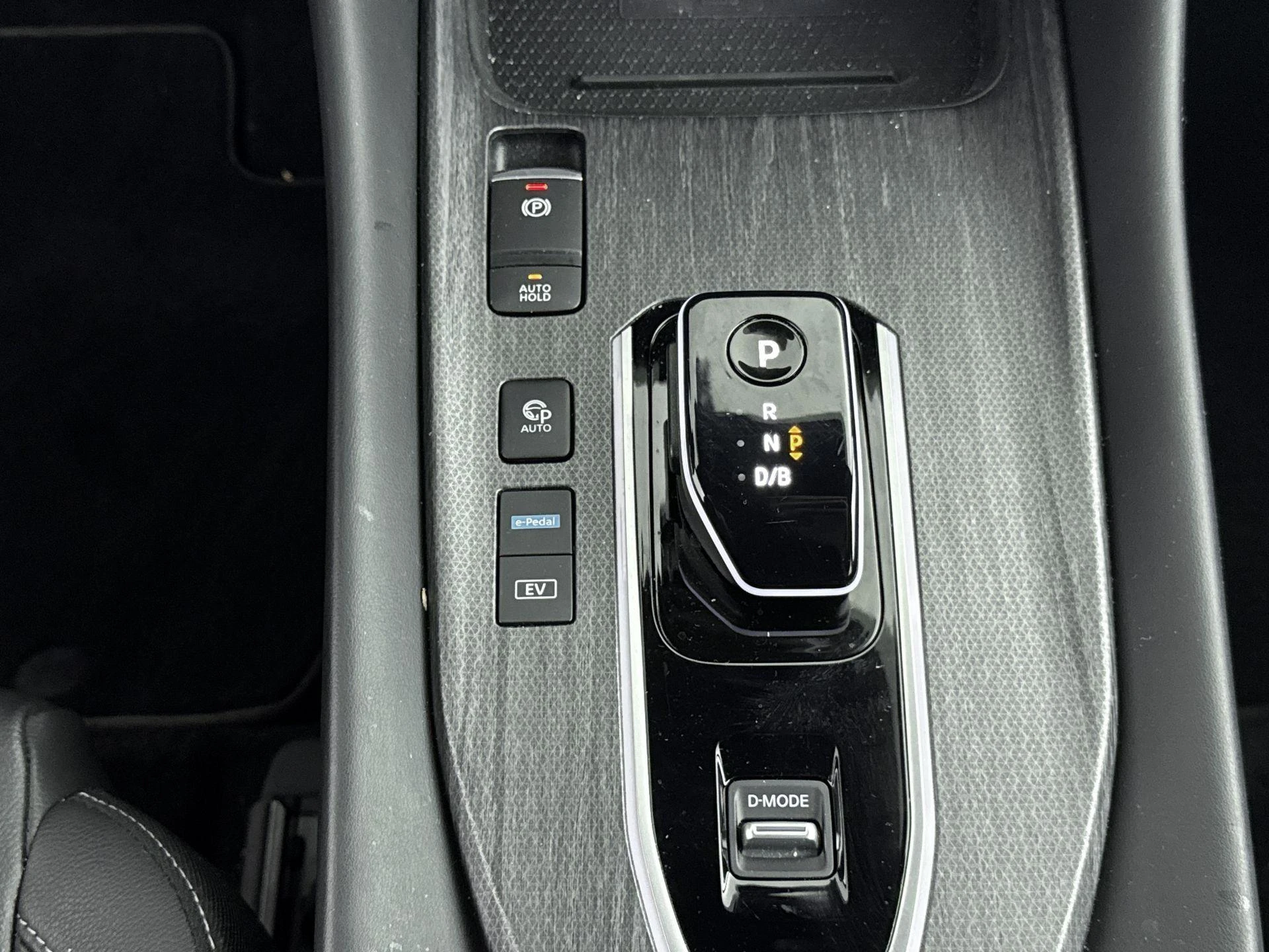 Nissan-QASHQAI-image-12