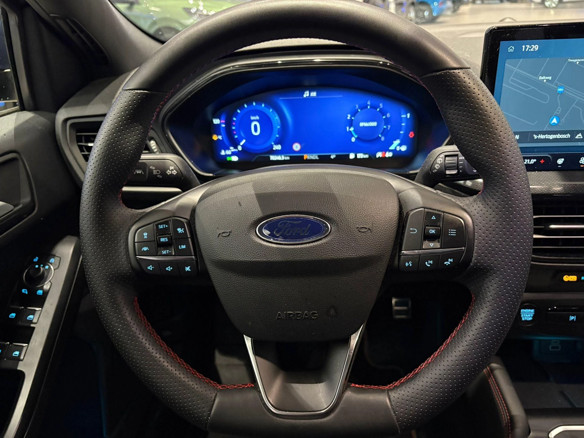 Ford Focus Wagon 1.0 EcoBoost Hybrid ST Line X