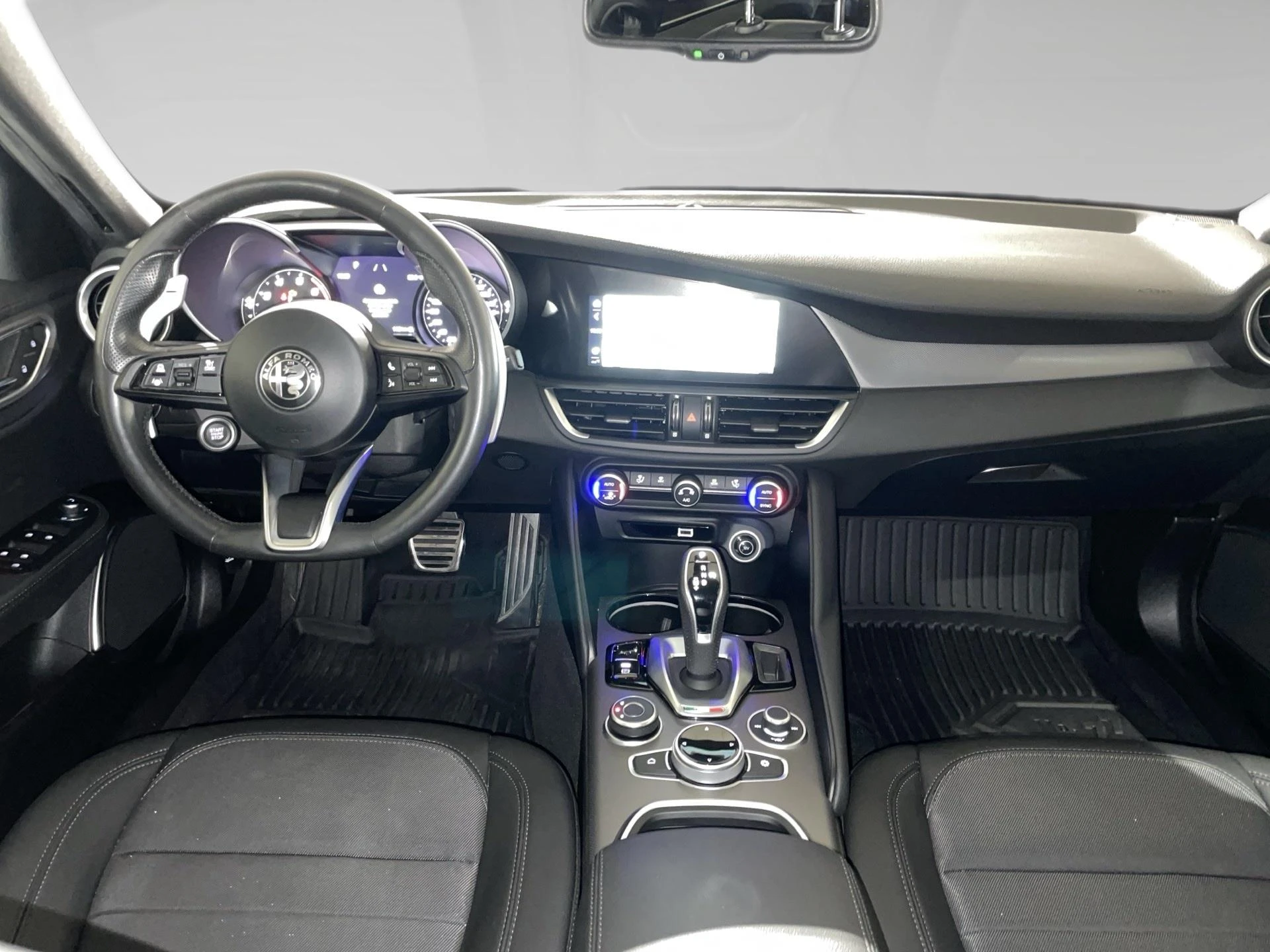 Alfa Romeo-Giulia-image-4
