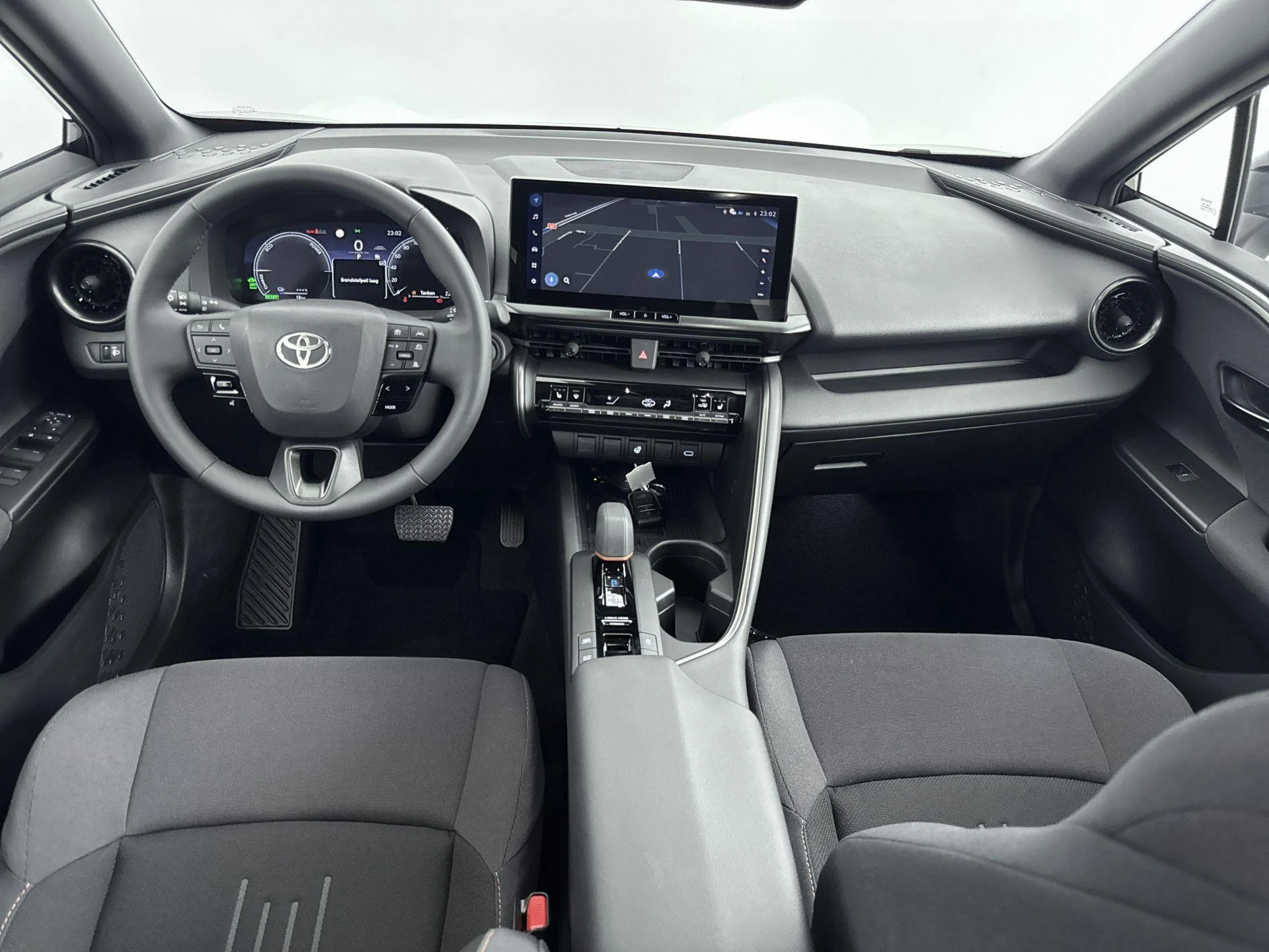 Toyota-C-HR-image-13