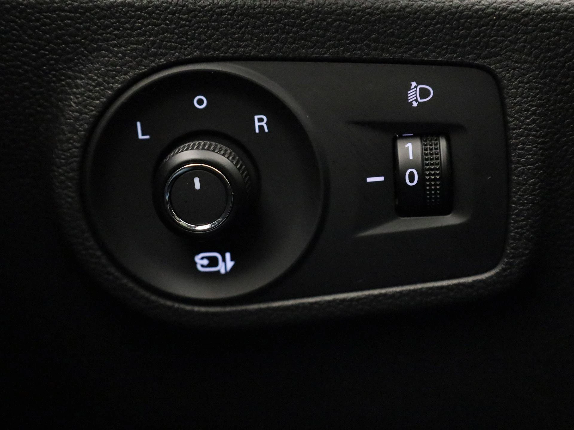 MG-ZS EV-image-28