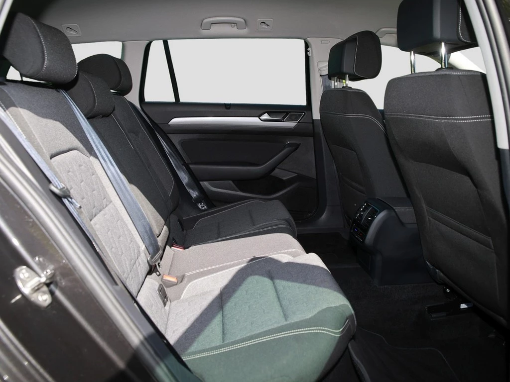 Volkswagen Passat Variant 2,0 TDI DSG Business,LED,Kamera,ACC ALU 17",Sitzheizung,App Connect,Park-Pilot