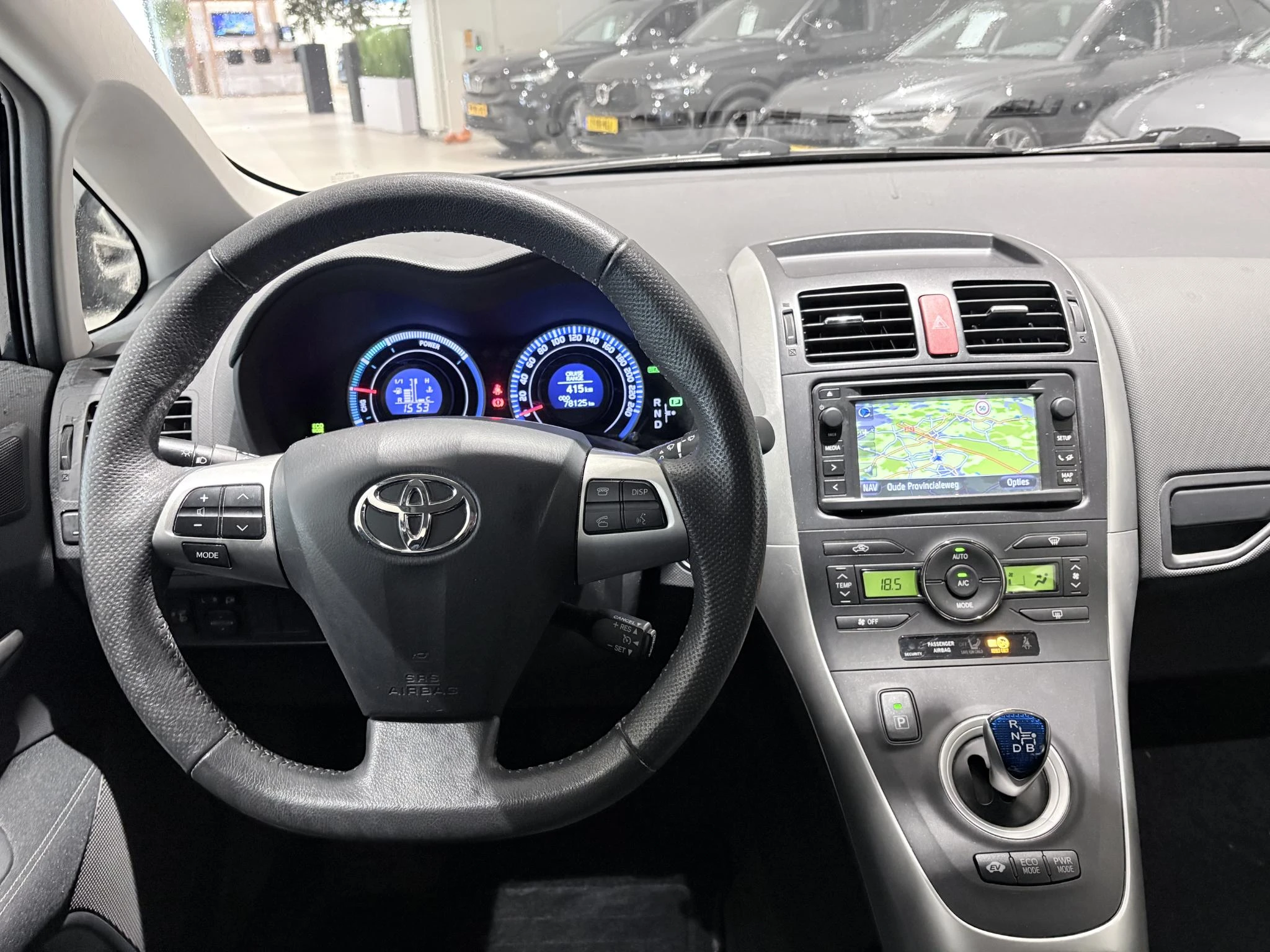 Toyota-Auris-image-17