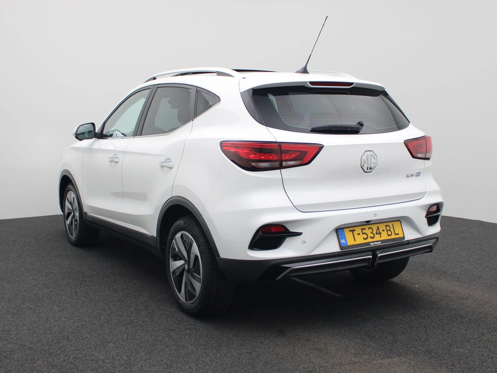 MG ZS EV