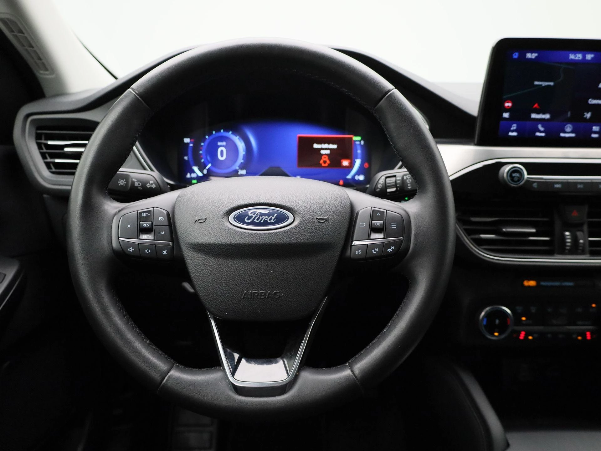 Ford-Kuga-image-6