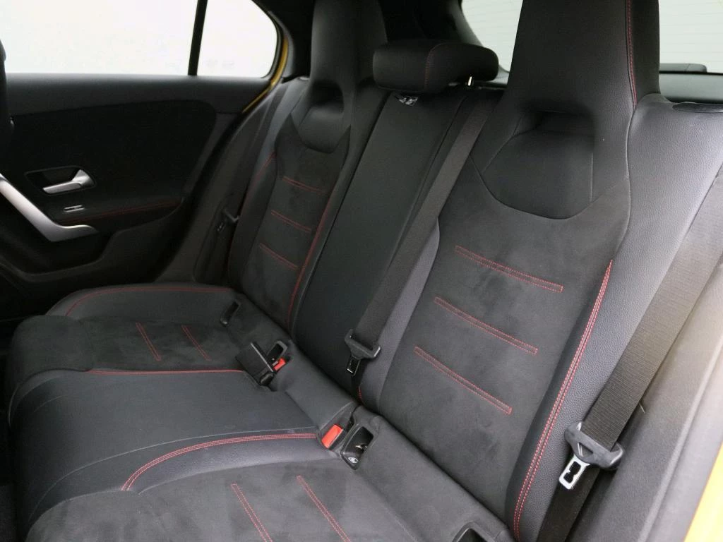 Mercedes-Benz-A-Klasse-image-4