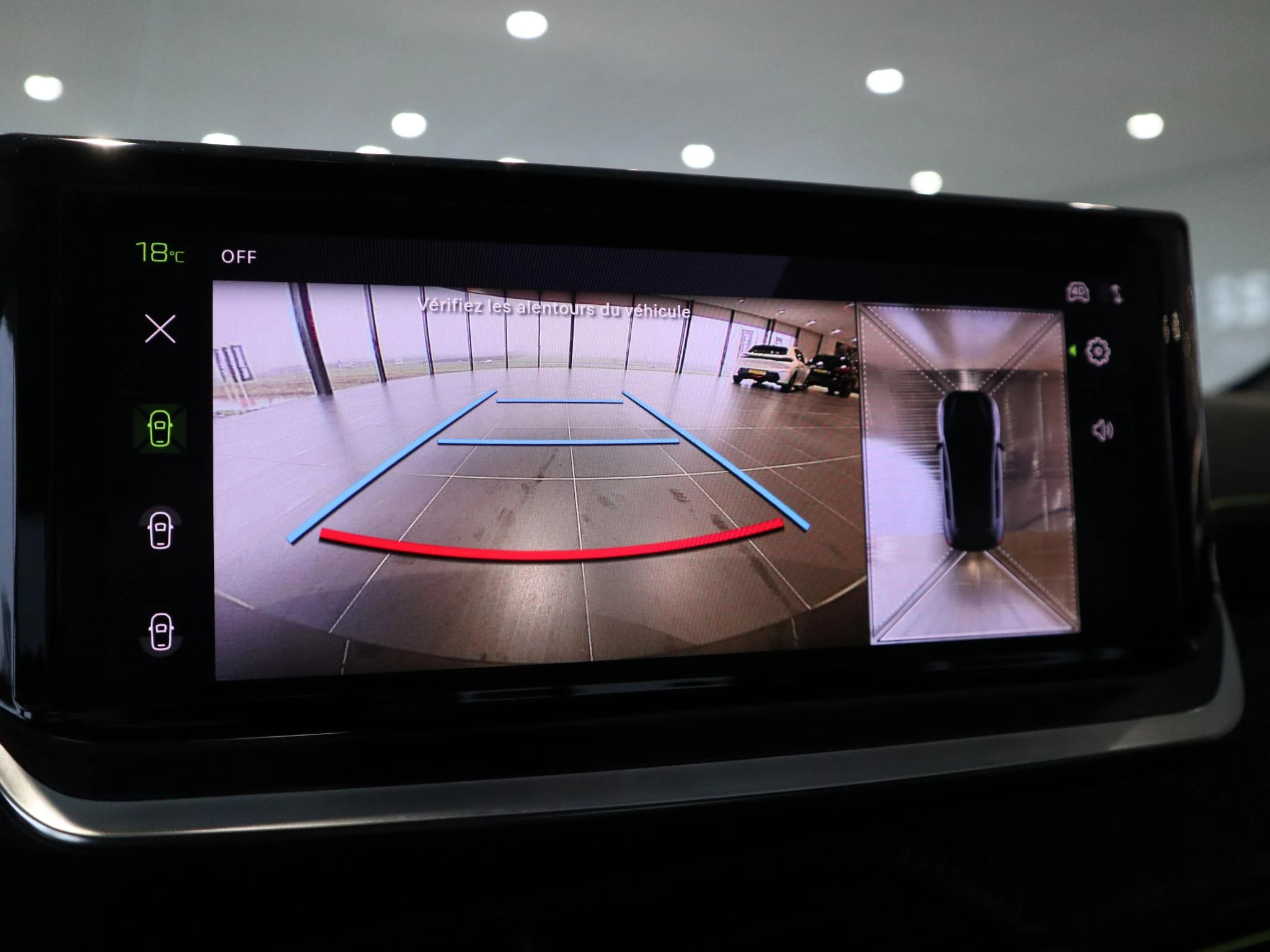 Peugeot-e-208-image-21