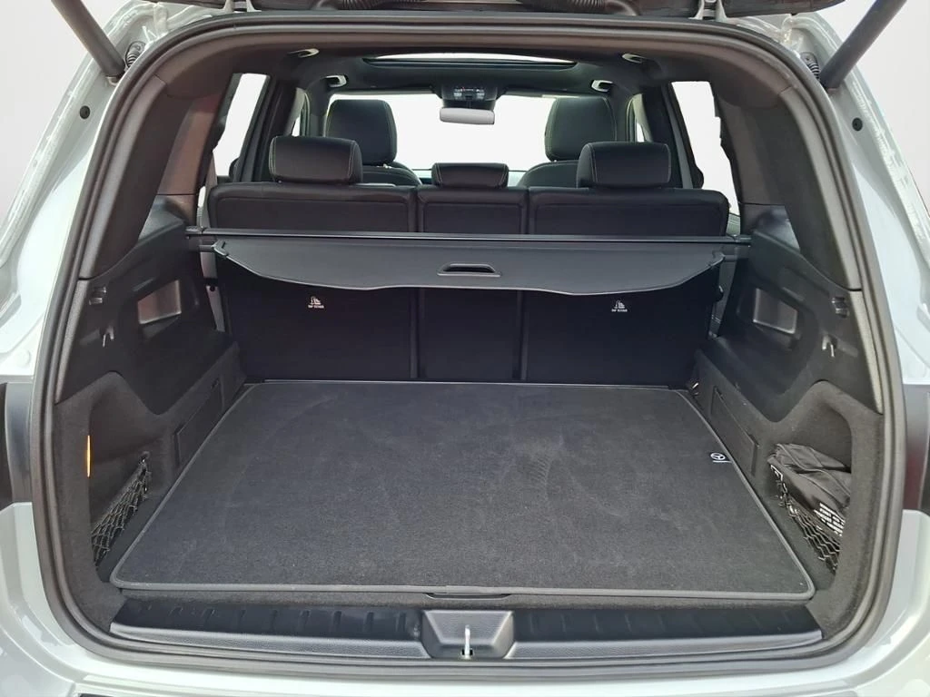 Mercedes-Benz-GLB 200 d-image-11
