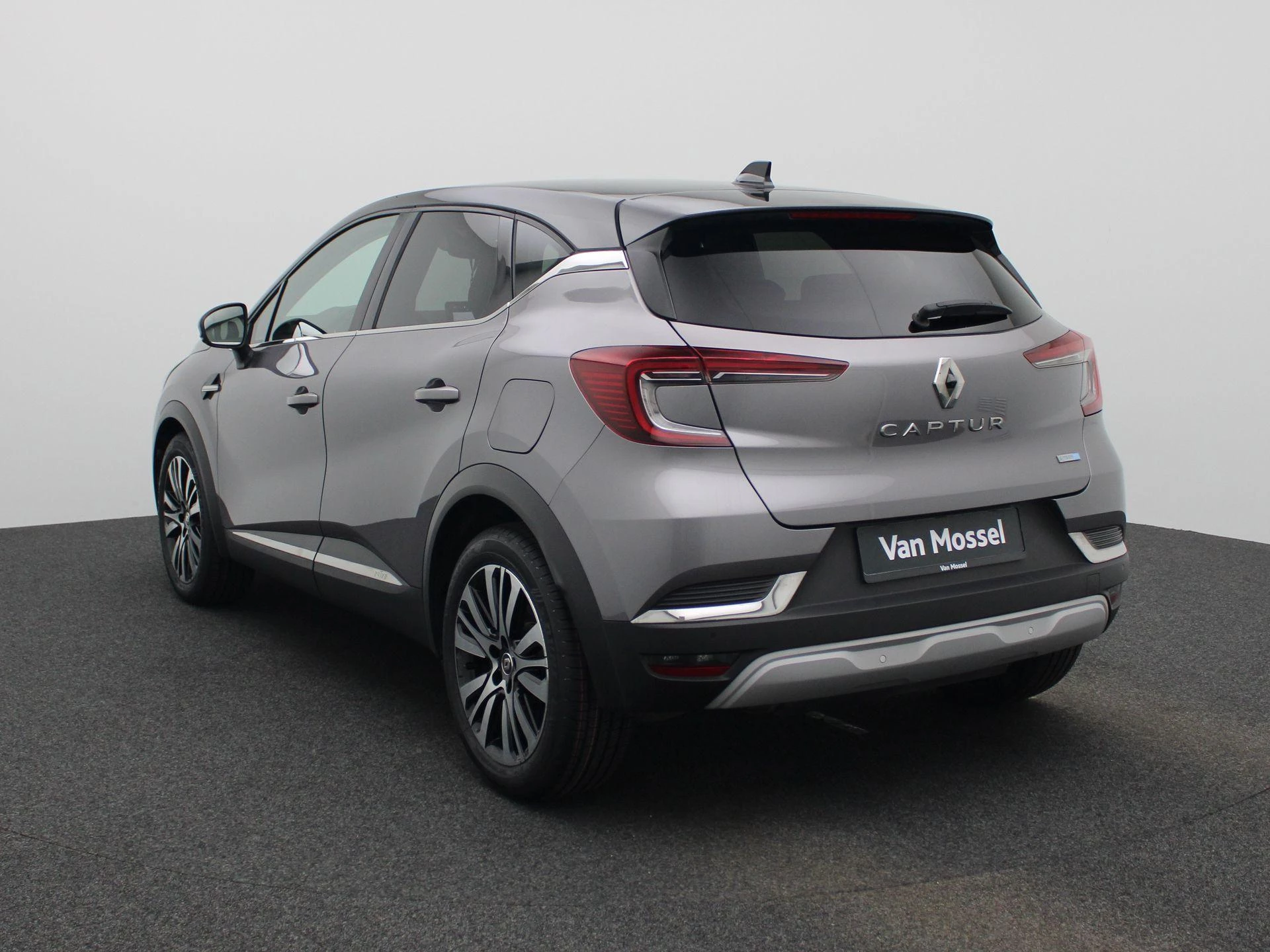 Renault Captur 1.6 E-Tech Plug-in Hybrid 160 Initiale Paris