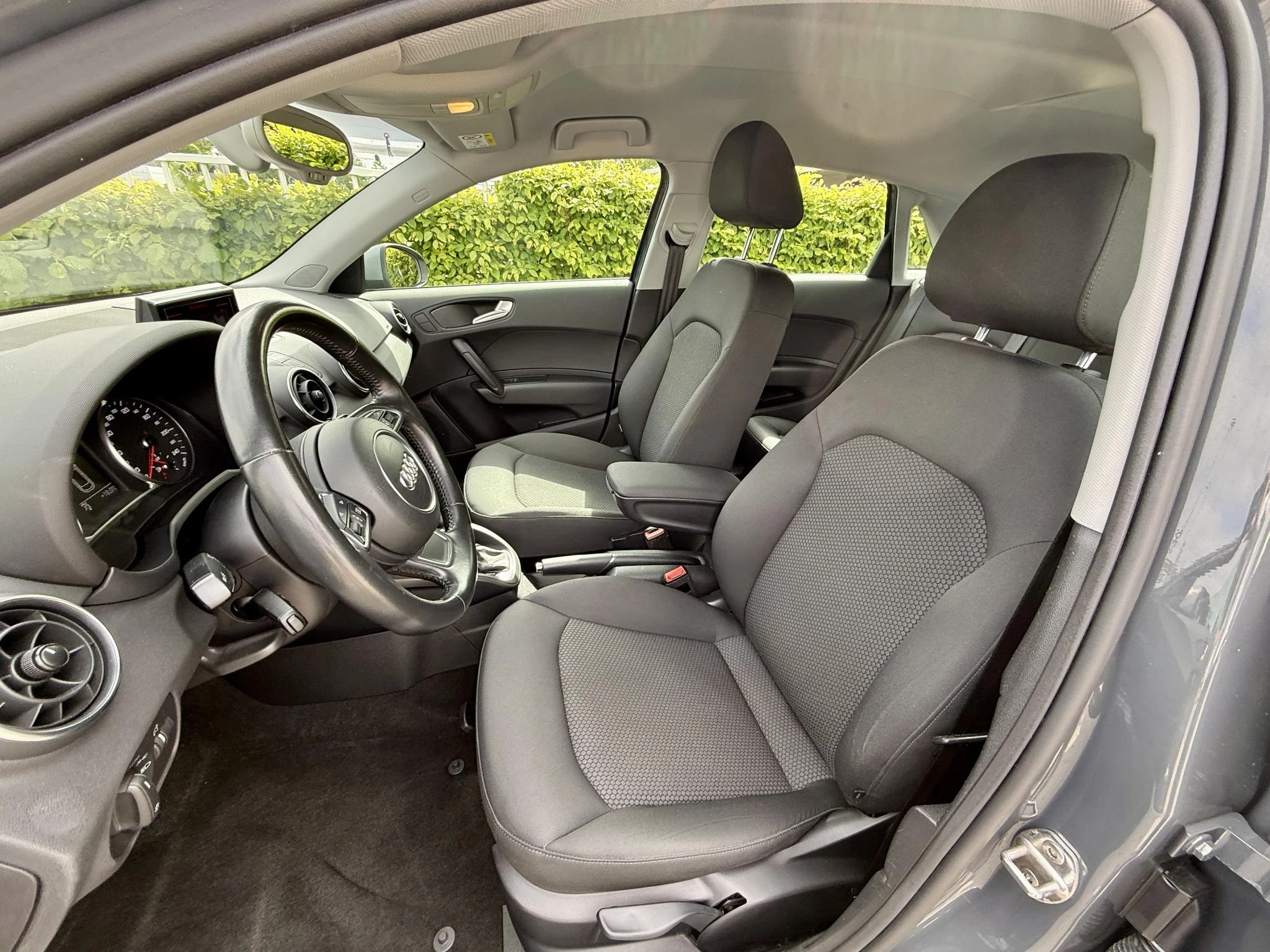 Audi-A1 Sportback-image-10