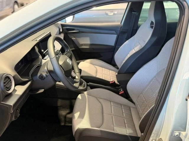 SEAT Arona 1.0 EcoTSI FR Business Connect 95 PK