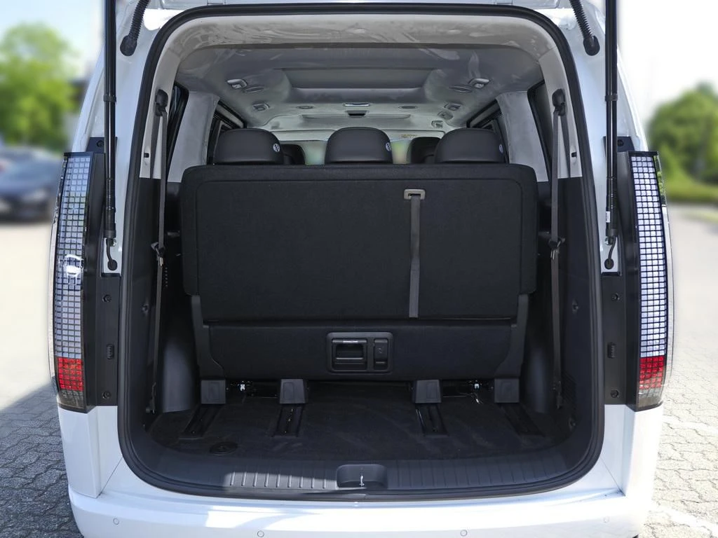 Hyundai-Staria-image-14