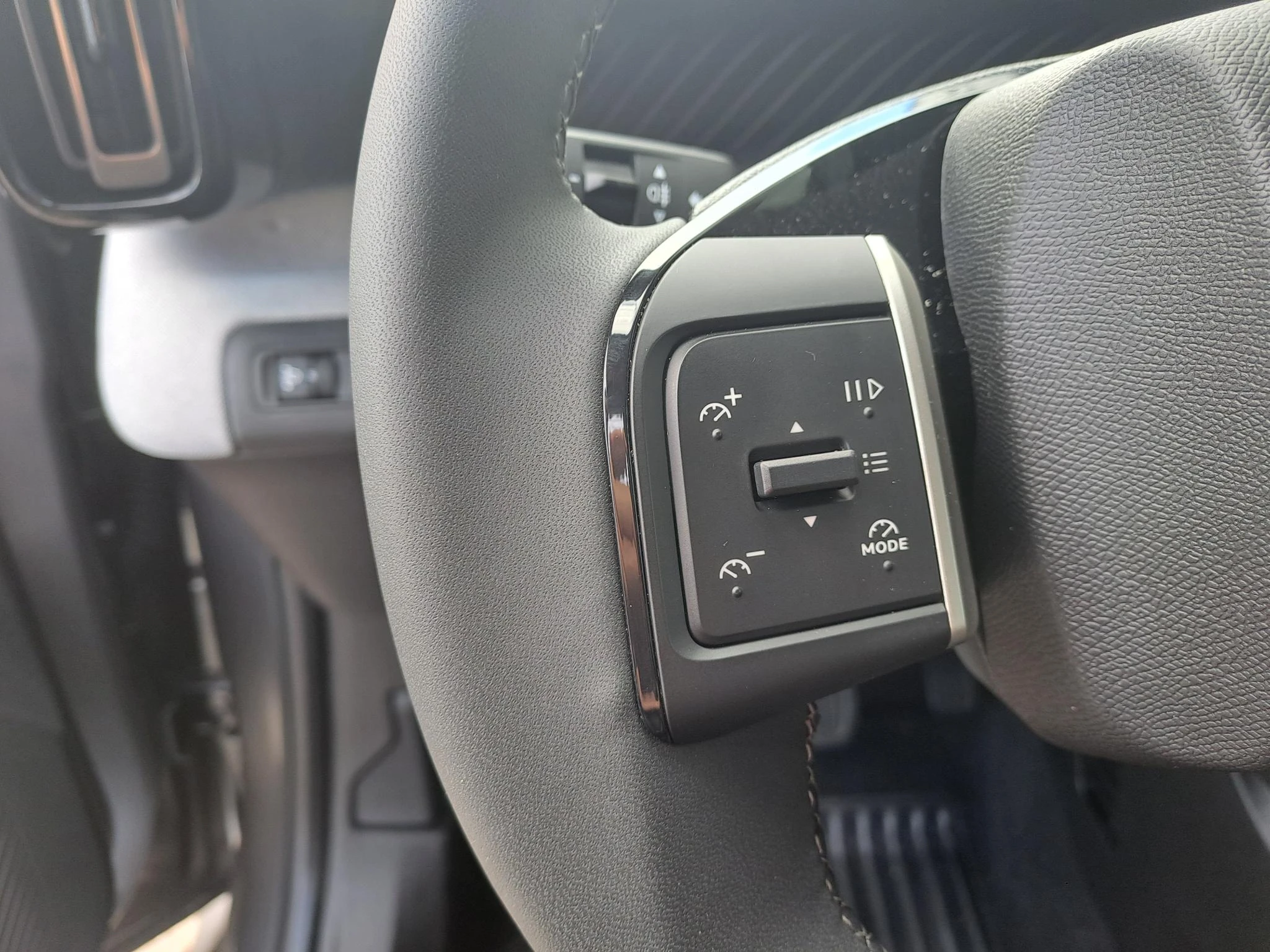 Citroën-ë-C3 Aircross-image-12