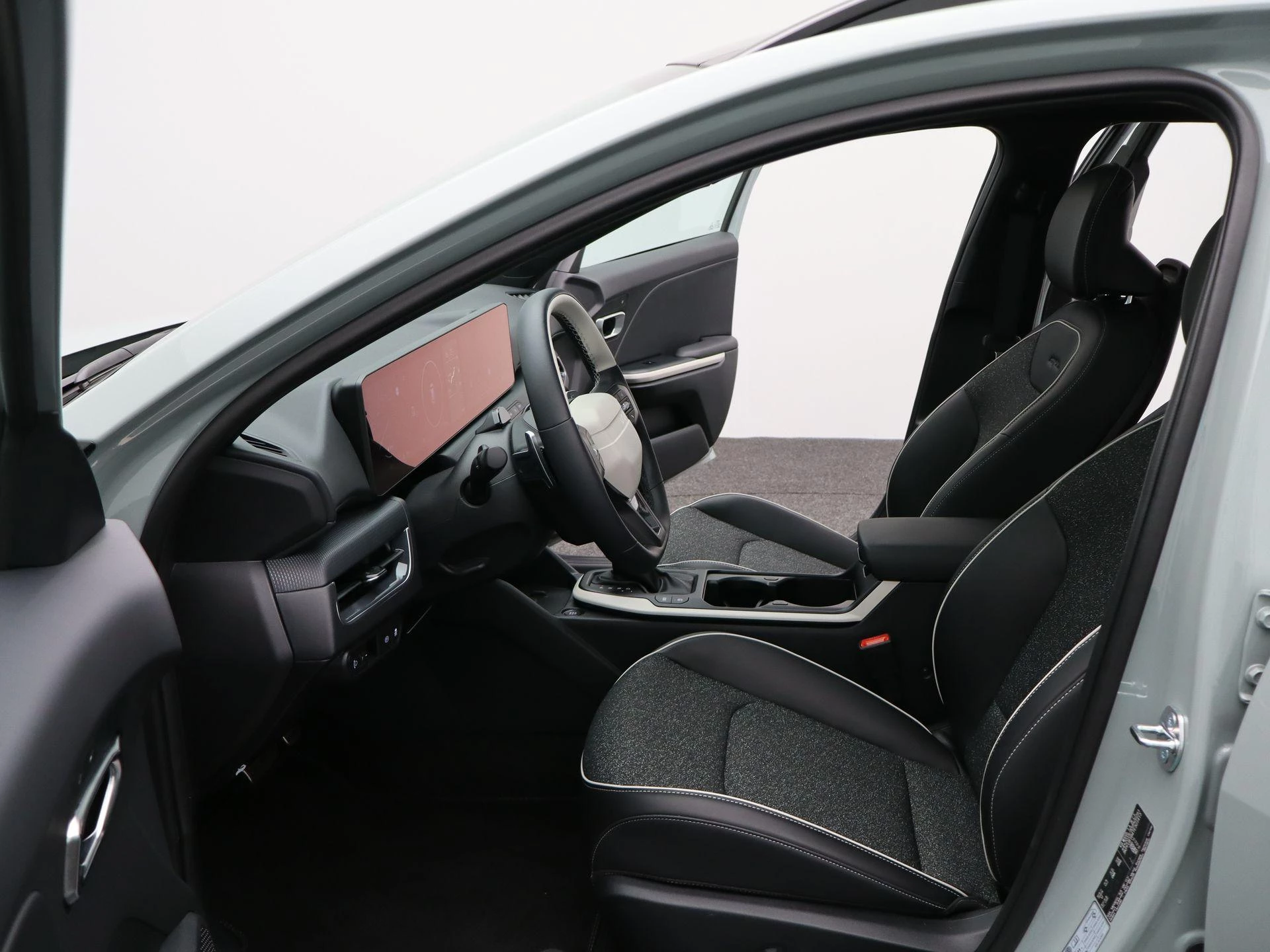 Kia K4 1.0 T-GDi MHEV GT-Line Launch Edition (pano)