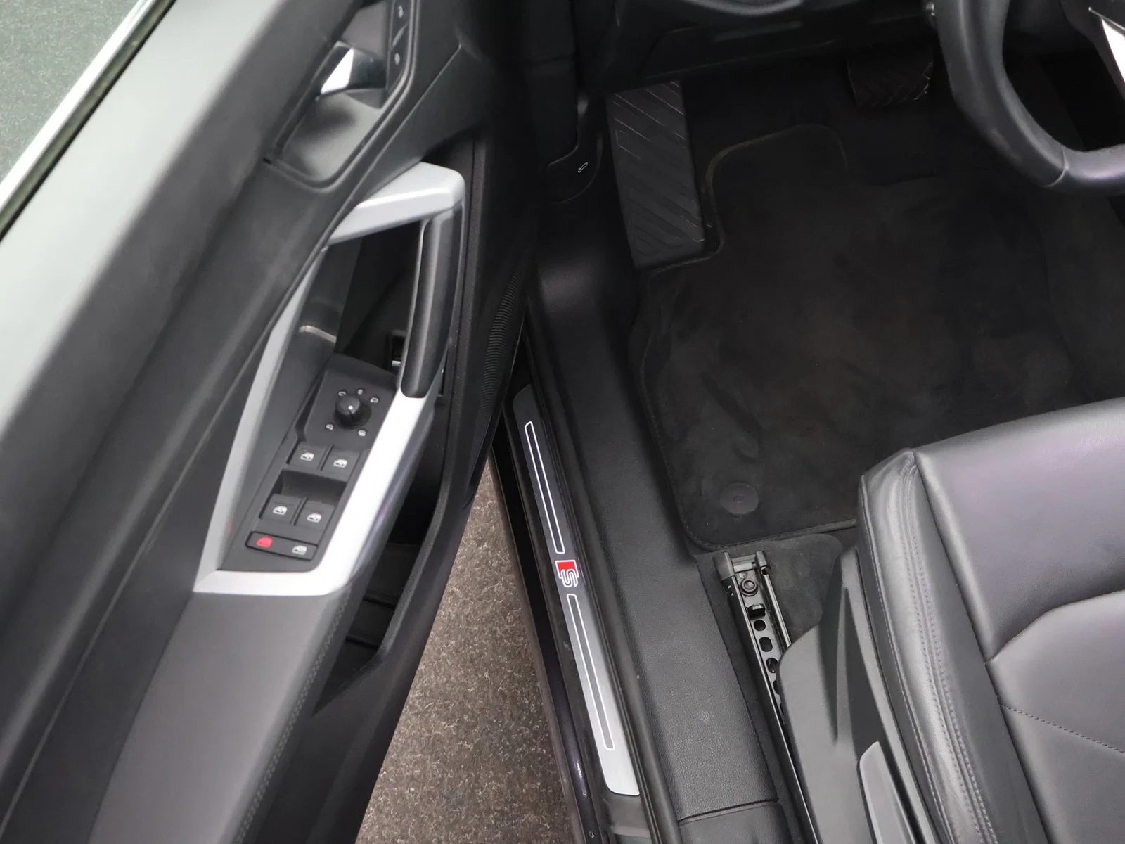 Audi Q3 Sportback PHEV Audi Q3 PHEV Sportback S line 45 TFSIe 245PK *AUTOMAAT*VIRTUAL COCKPIT*PDC*CAMERA*APP-CONNECT*...*