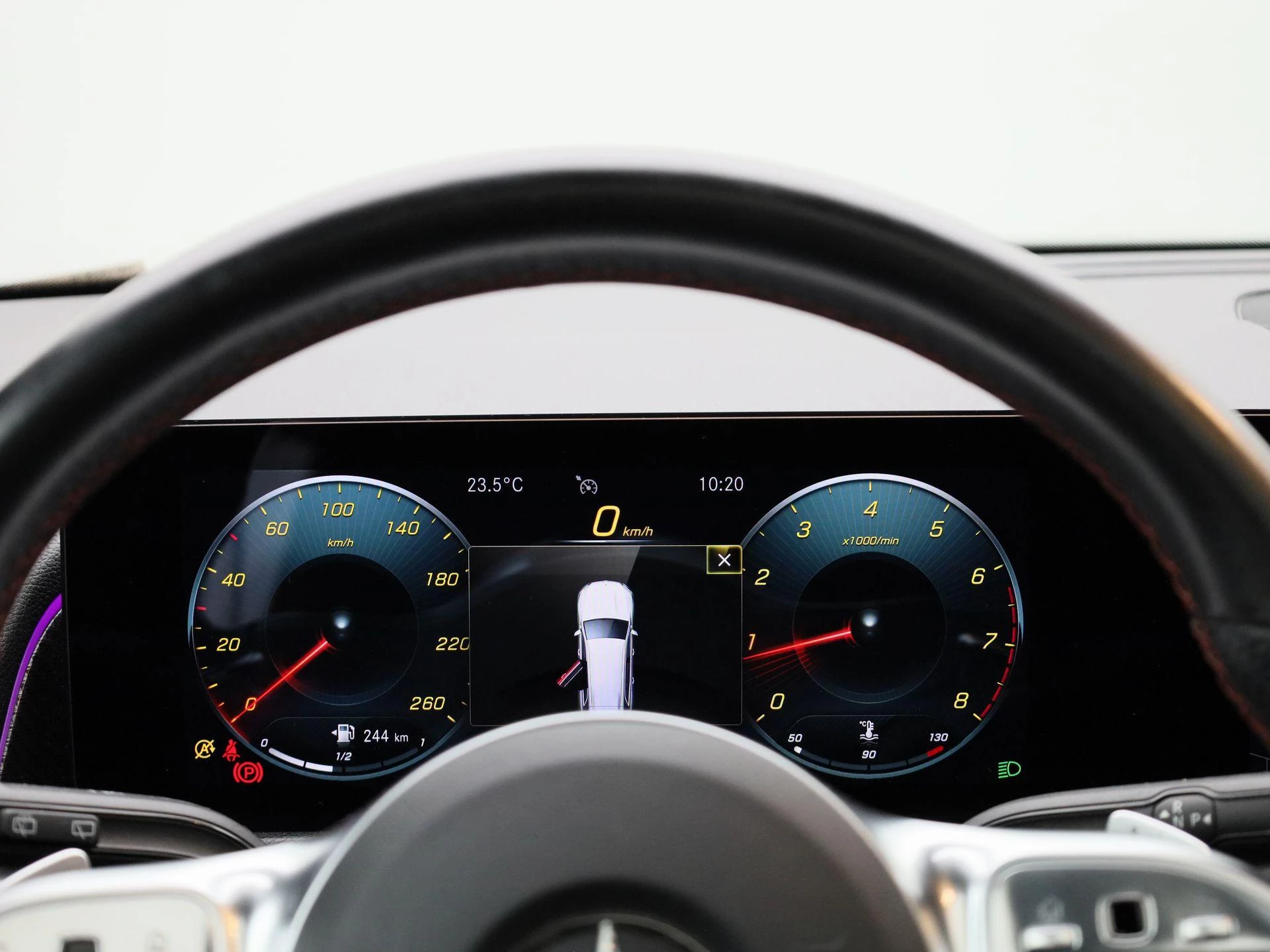 Mercedes-Benz-GLB-image-7