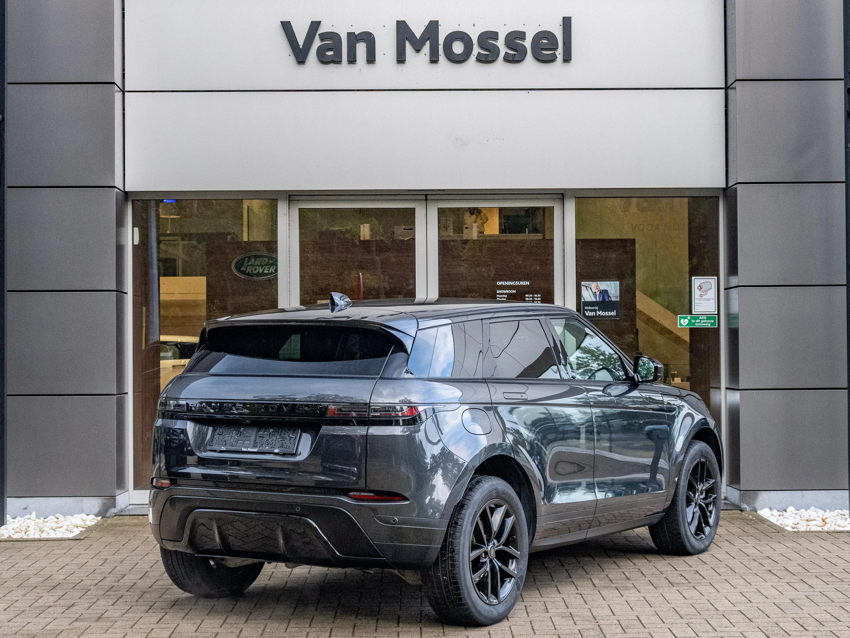 Land Rover-Range Rover Evoque-image-5
