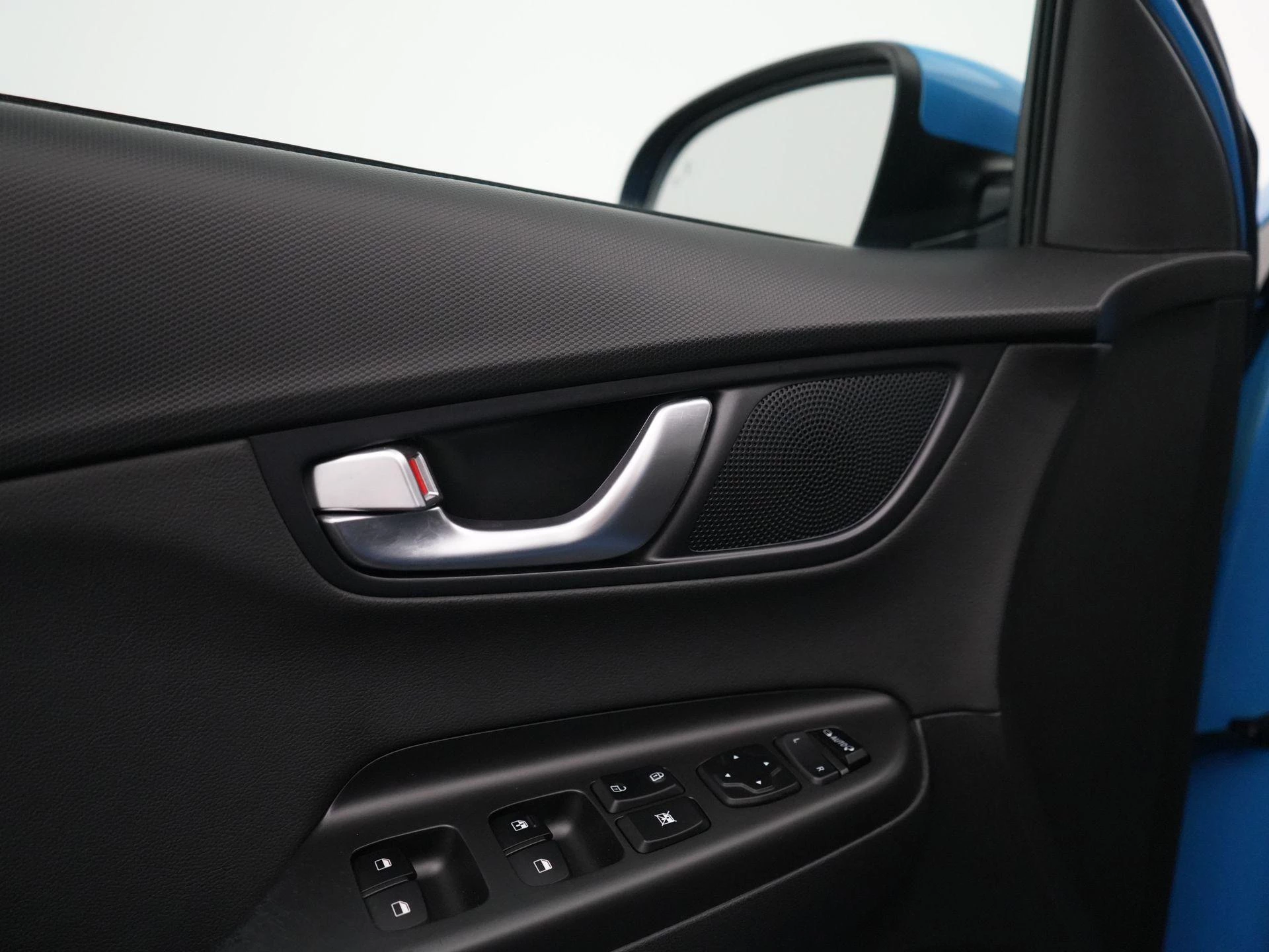 Hyundai-Kona-image-32