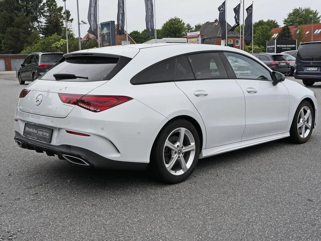 Mercedes-Benz-CLA 200-image-5