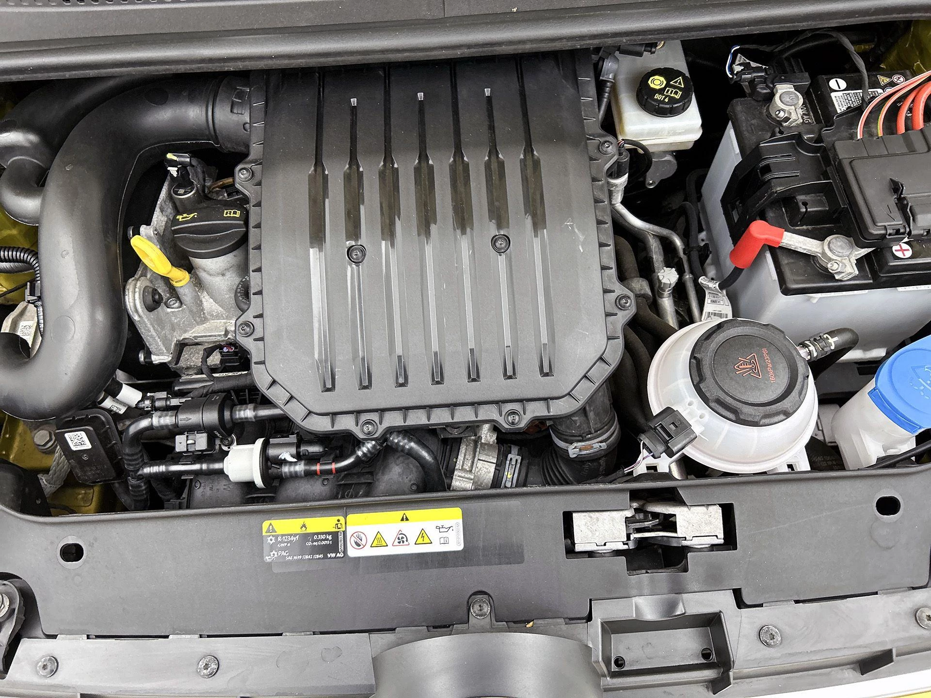 Volkswagen-up!-image-10