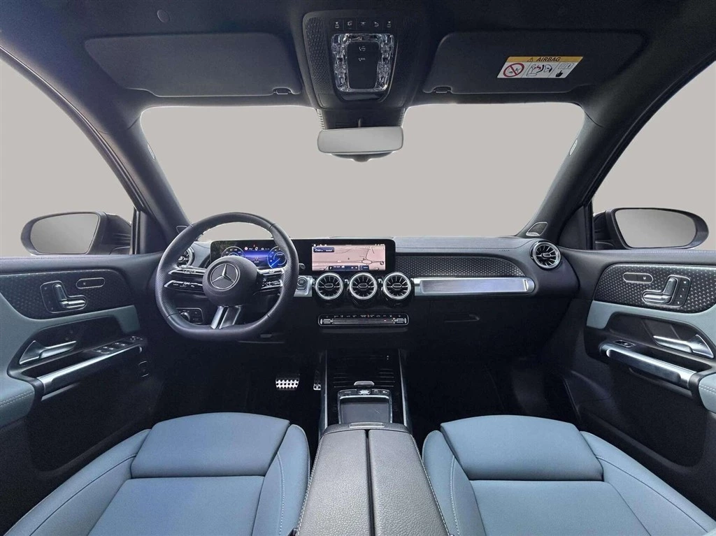Mercedes-Benz-EQB-image-12