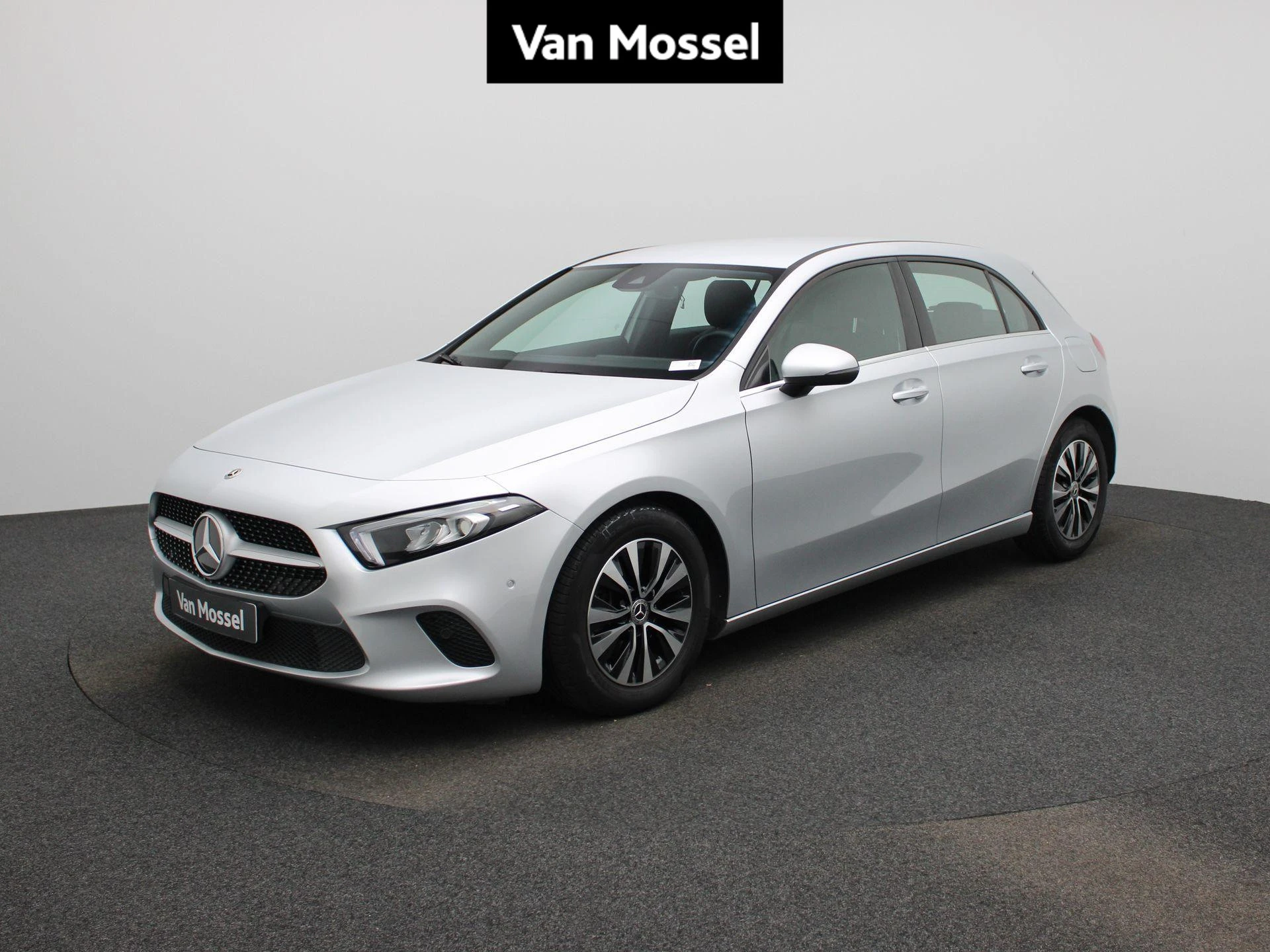 Mercedes-Benz-A-Klasse-image-0