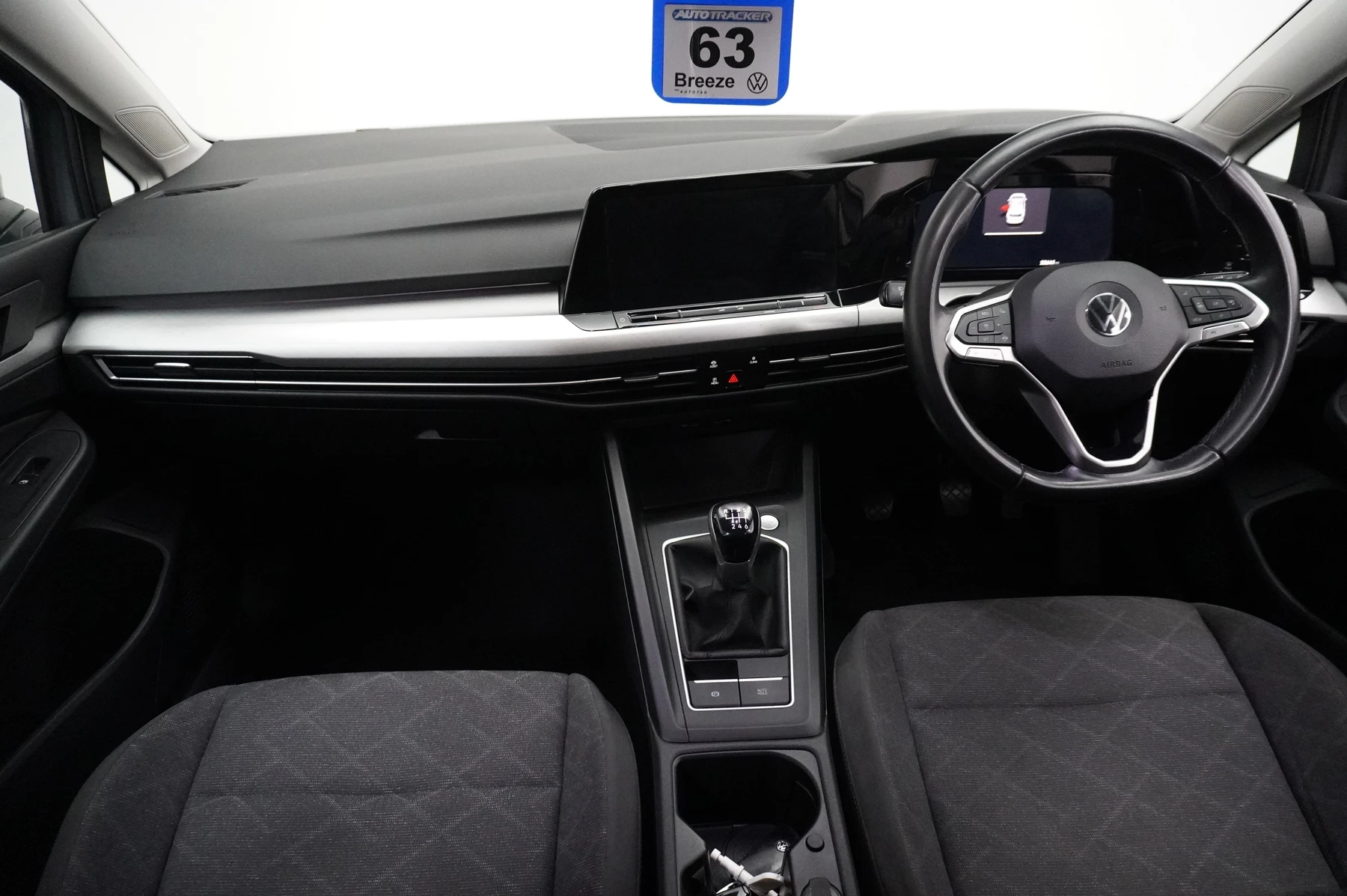 Volkswagen-Golf-image-9