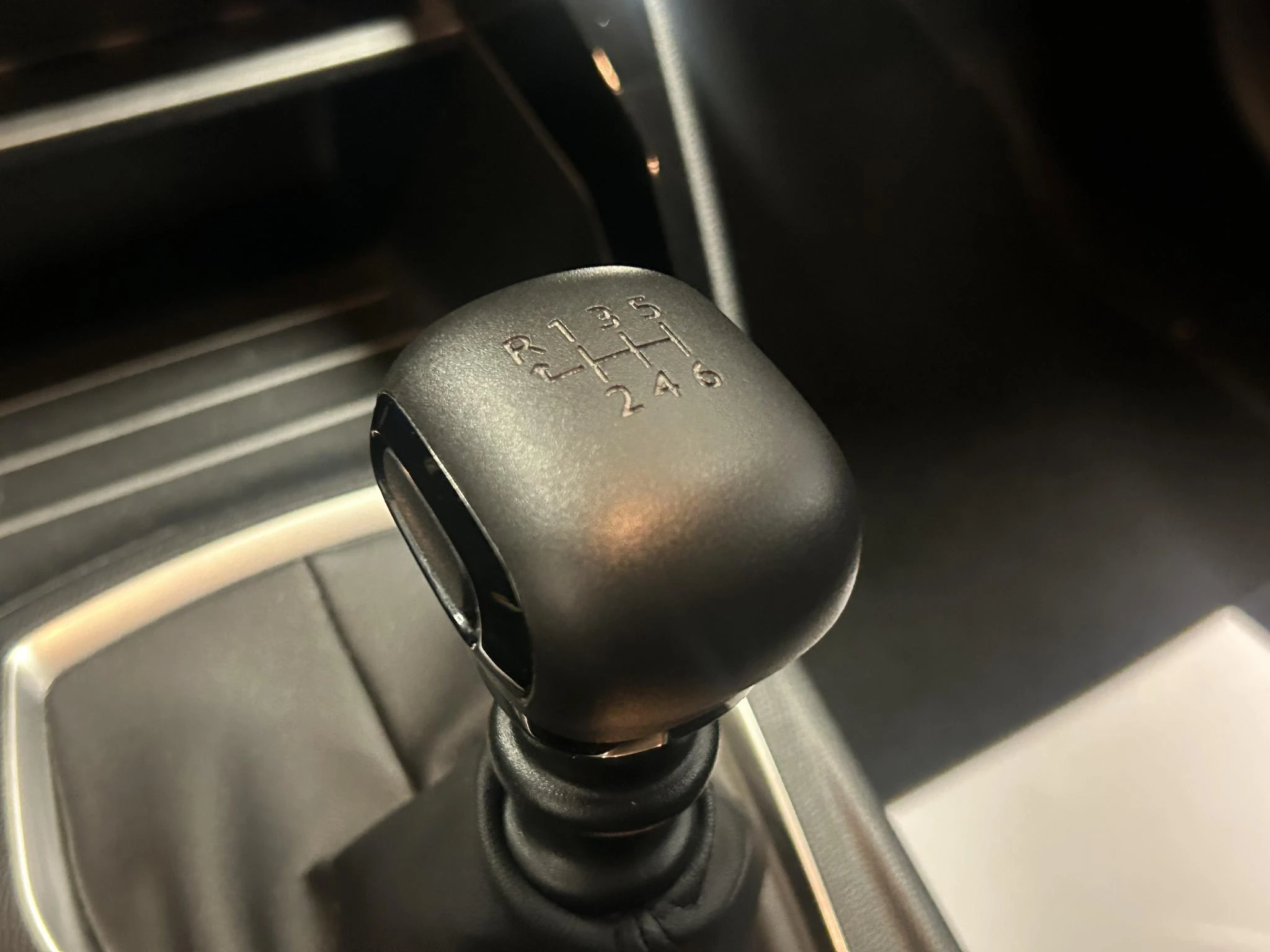 Peugeot-208-image-15