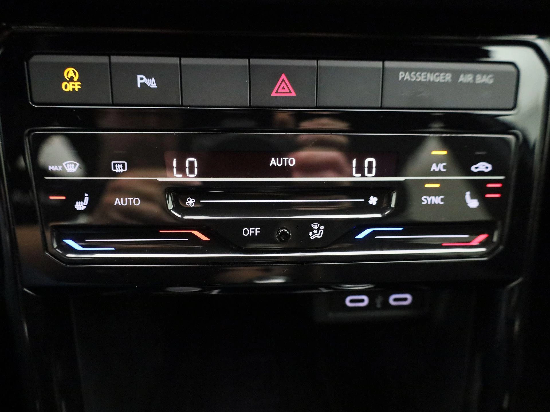 Volkswagen-T-Cross-image-21