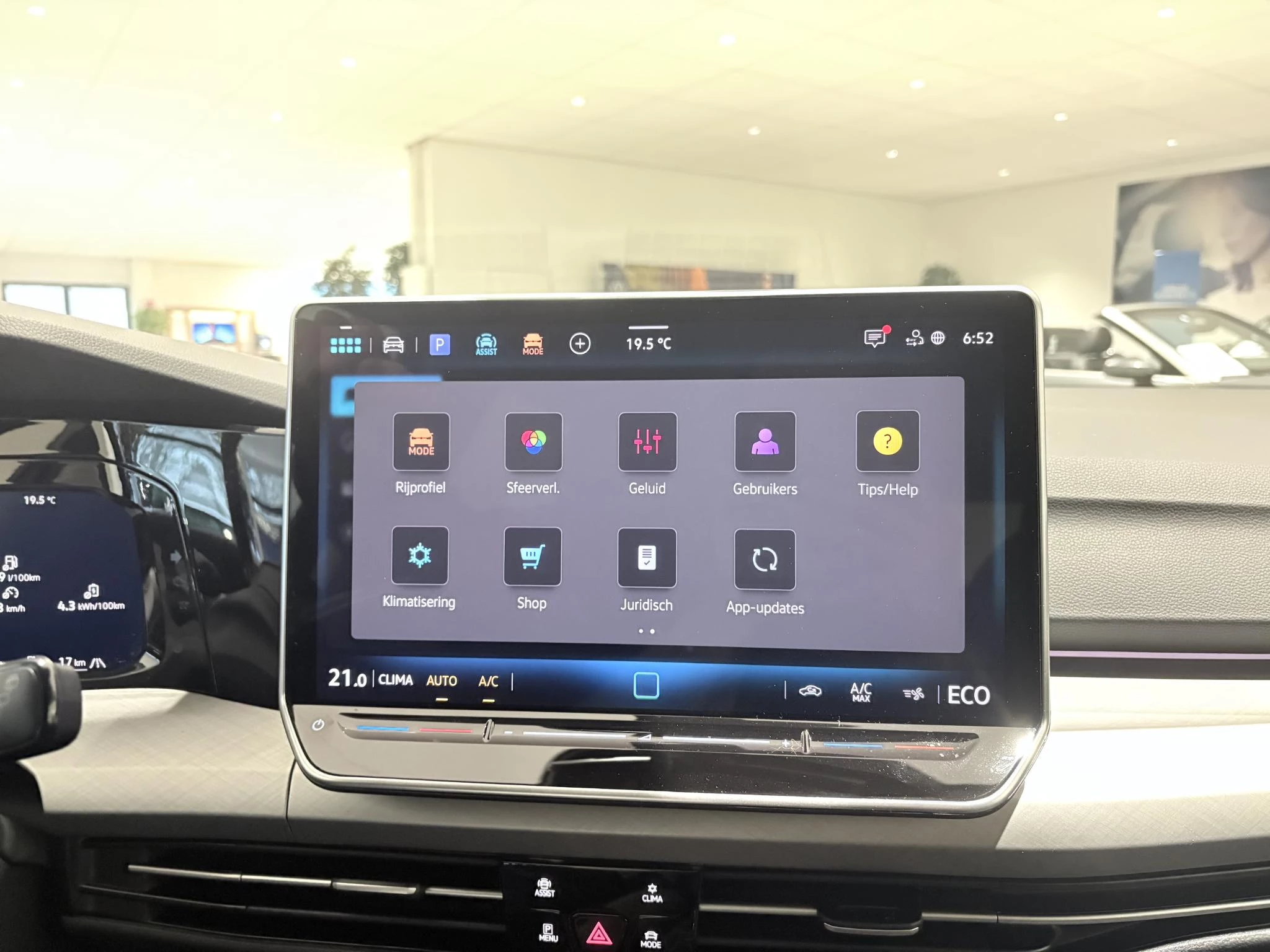 Volkswagen-Golf-image-20