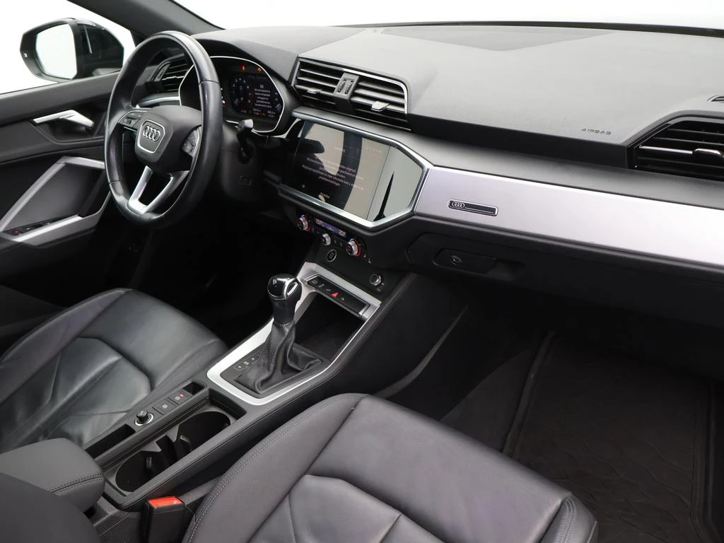 Audi Q3 PHEV Audi Q3 PHEV 45TFSIe 3X S LINE 245PK *AUTOMAAT*LEDER*CRUISE*CAMERA*PDC*NAVI*VIRTUAL COCKPIT*APP-CONNECT*...*
