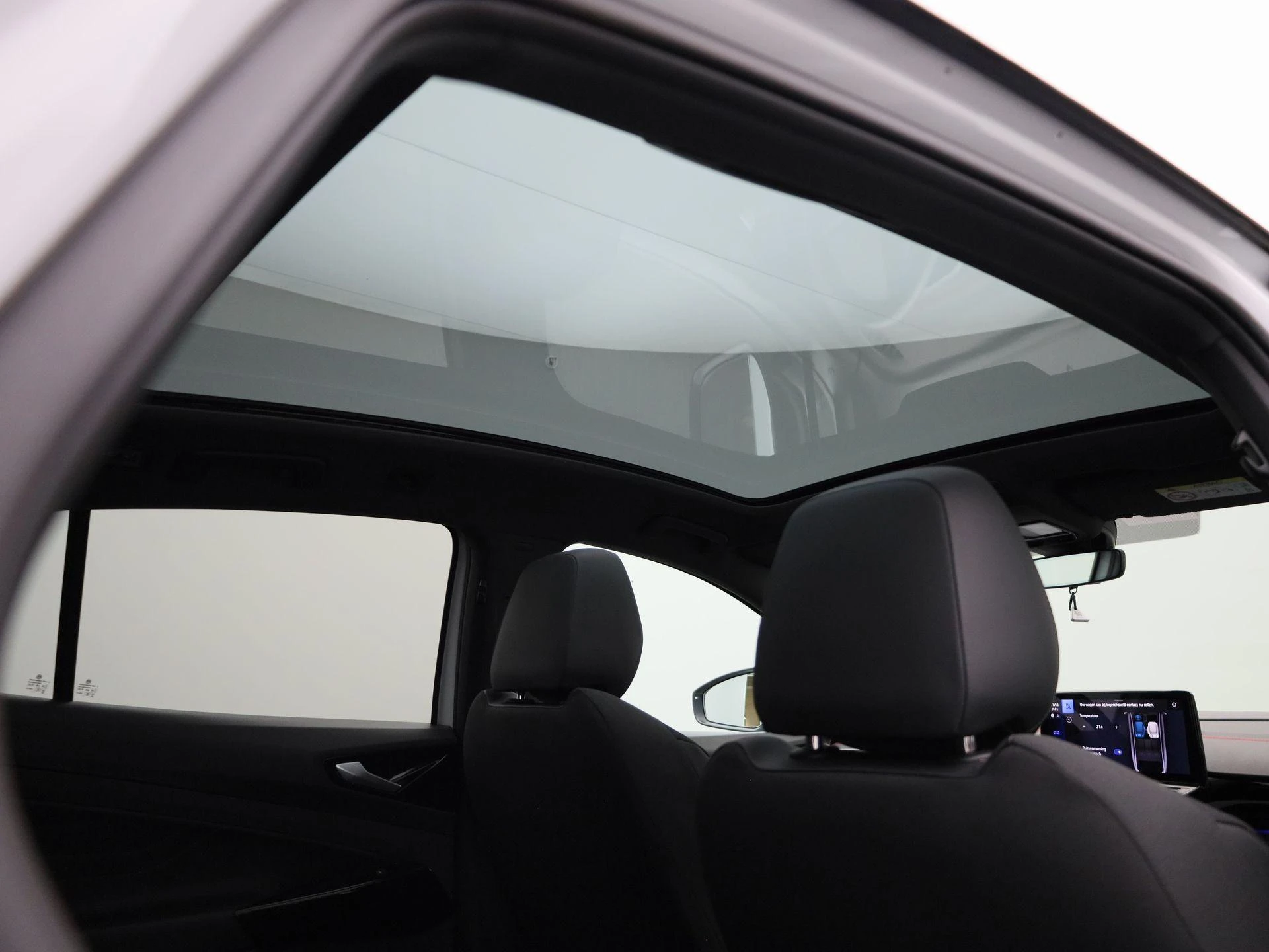 Volkswagen-ID.5-image-35