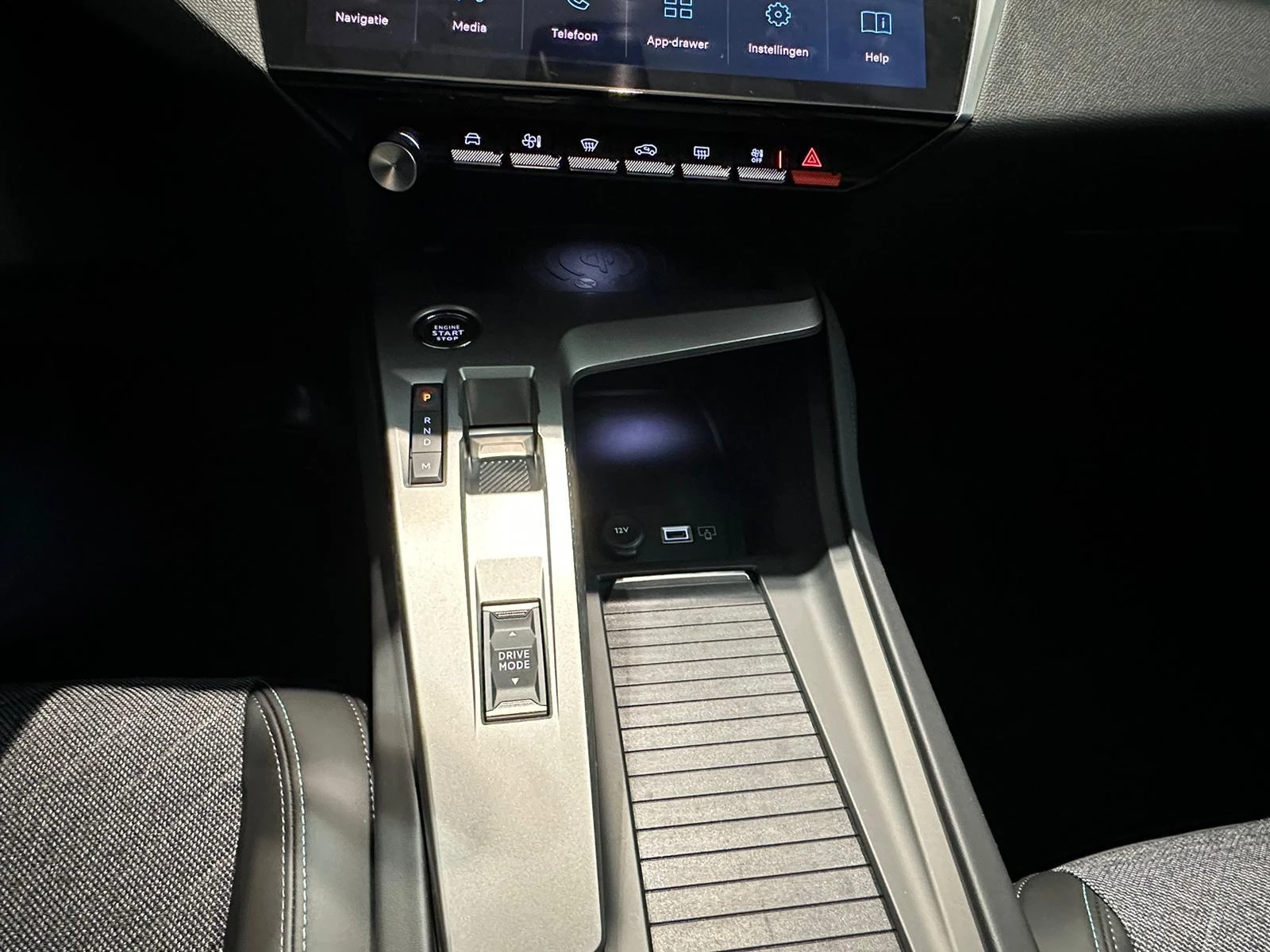 Peugeot-408-image-15