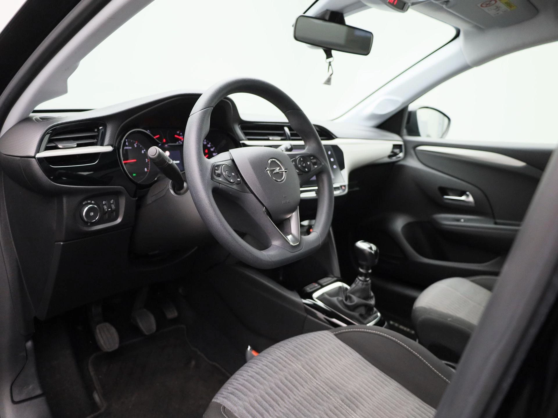 Opel-Corsa-image-27