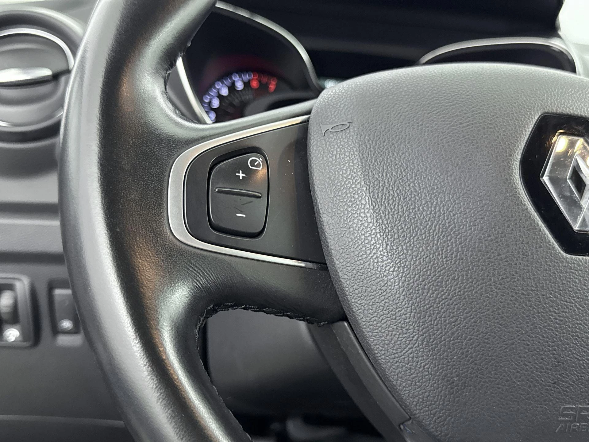 Renault-Captur-image-9