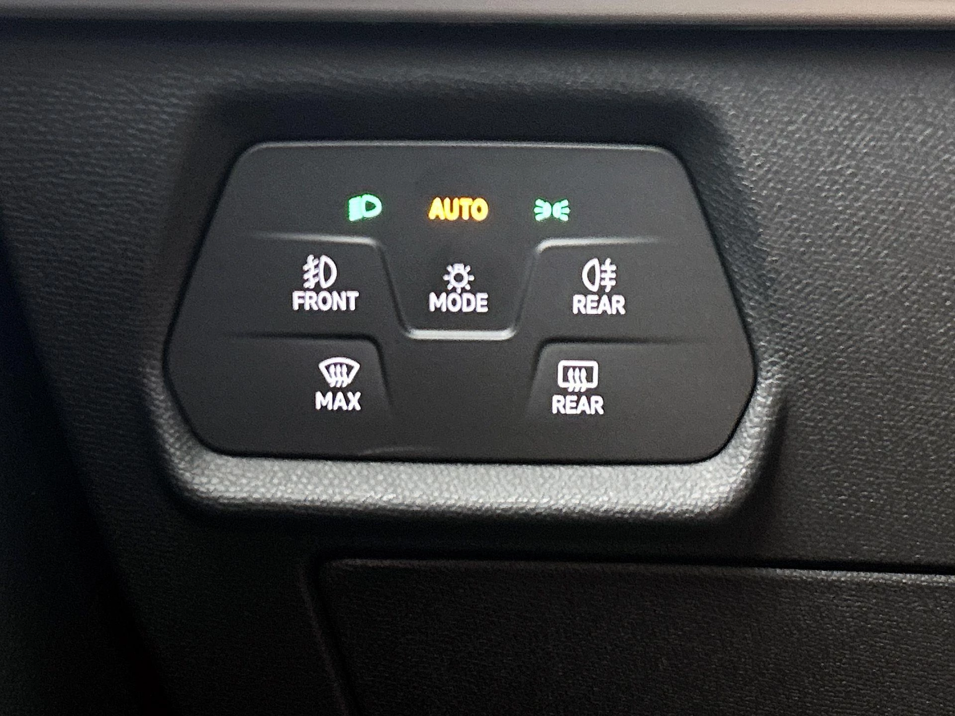 SEAT Leon Sportstourer 1.4 TSI eHybrid PHEV FR Business Intense