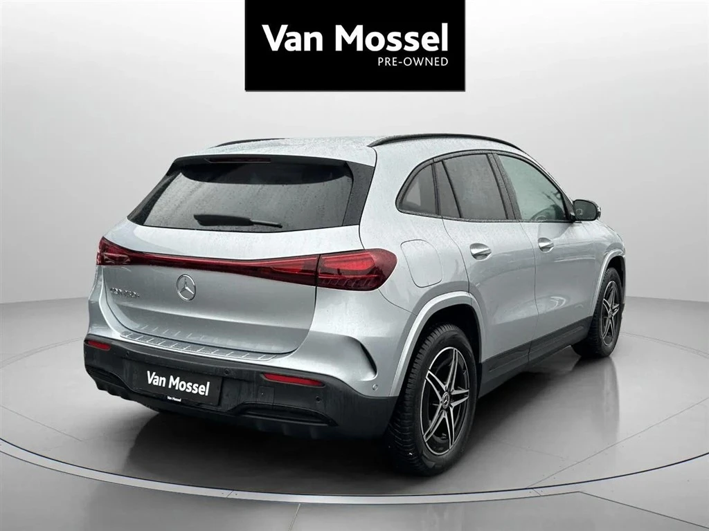 Mercedes-Benz-EQA-image-4