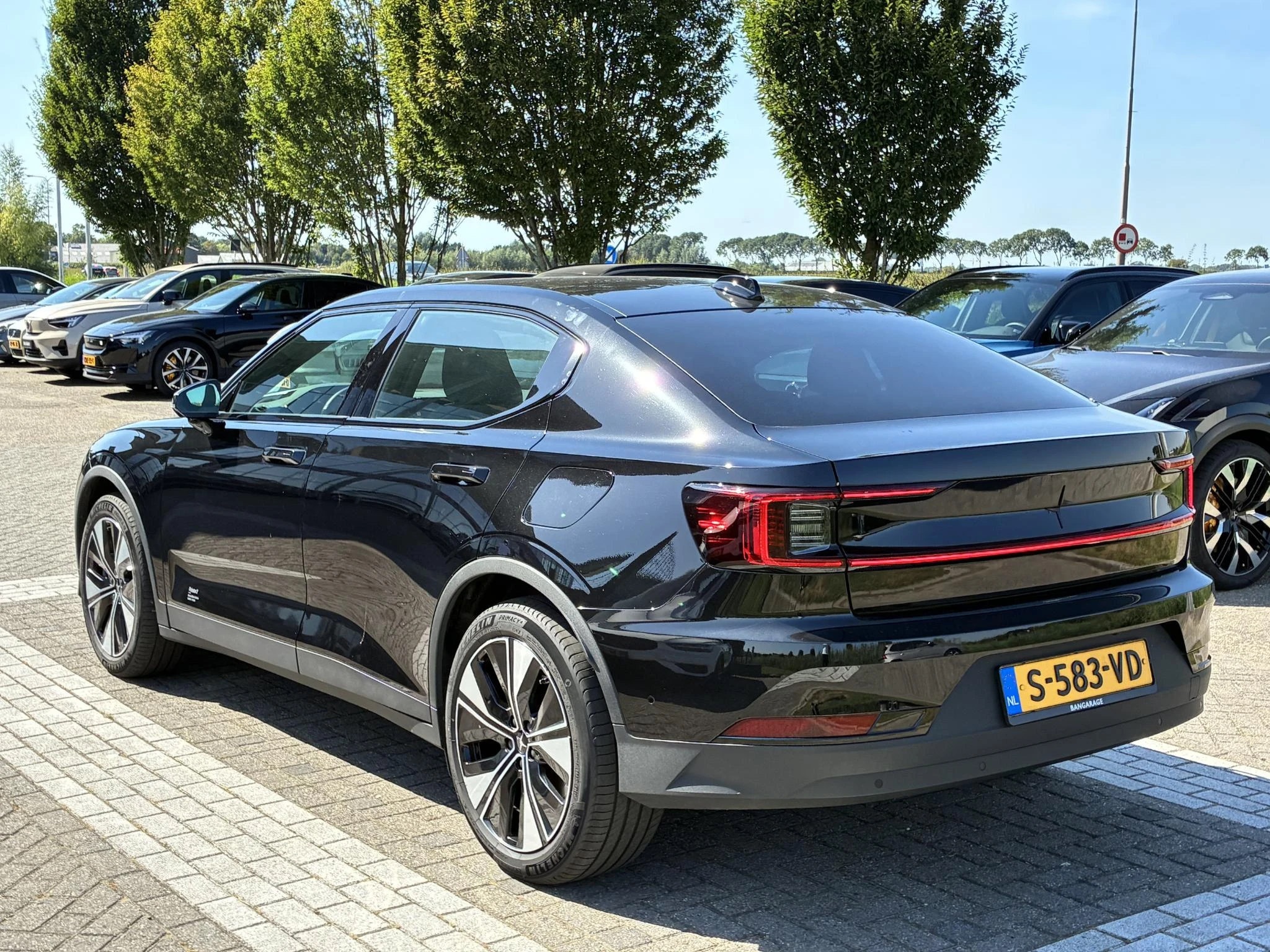 Polestar-2-image-3