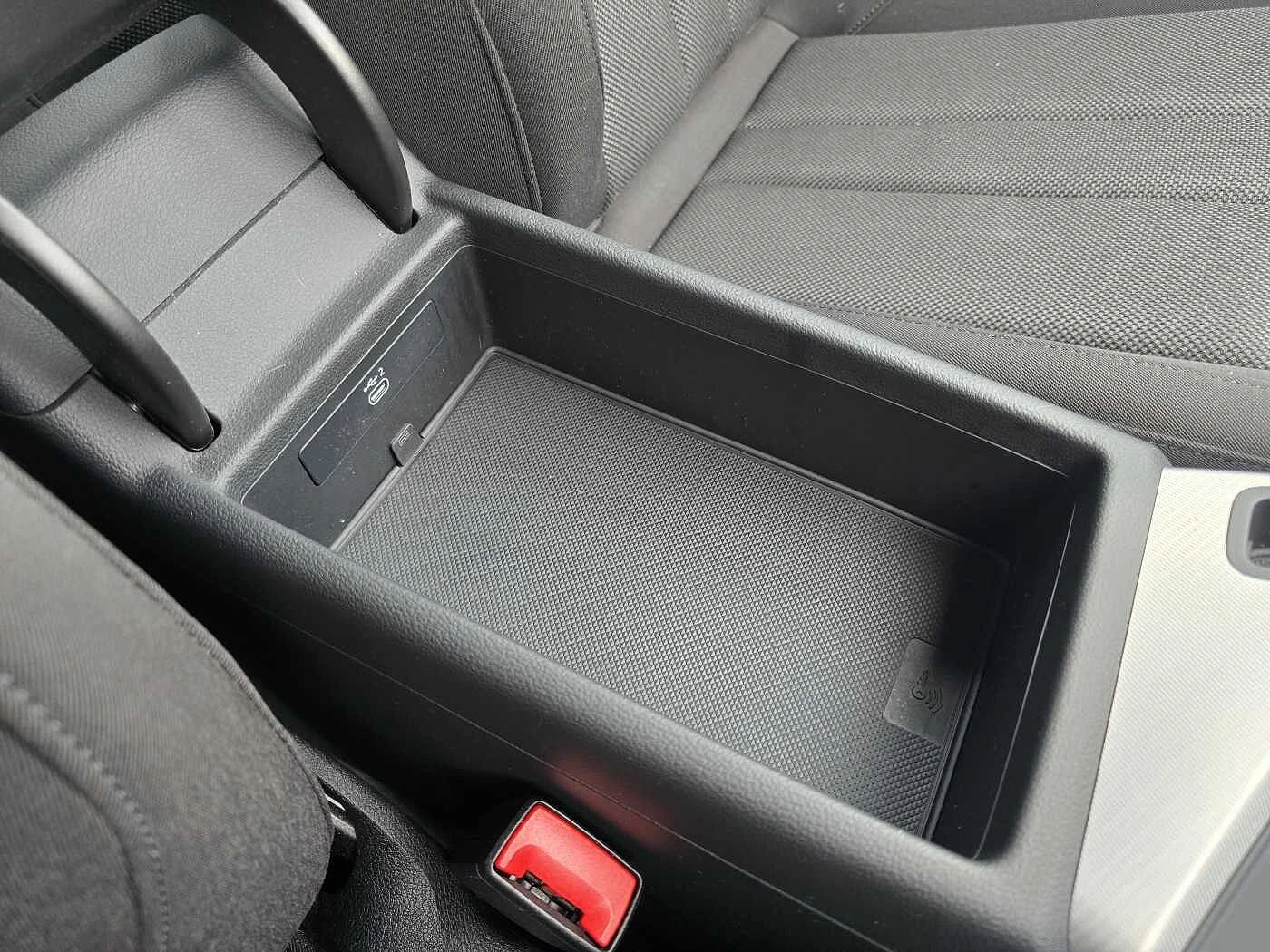 Audi-A4-image-18