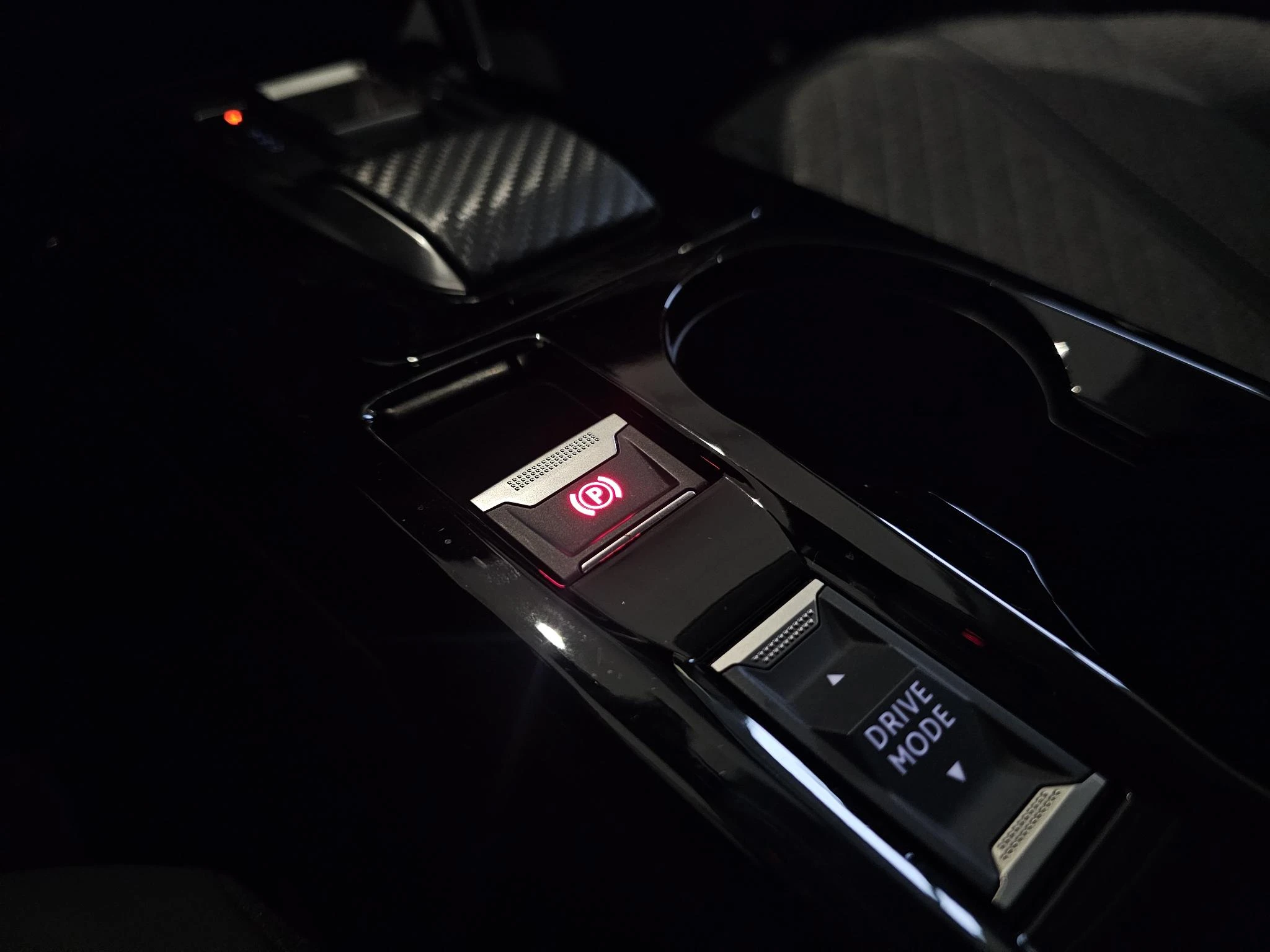 Peugeot-208-image-16