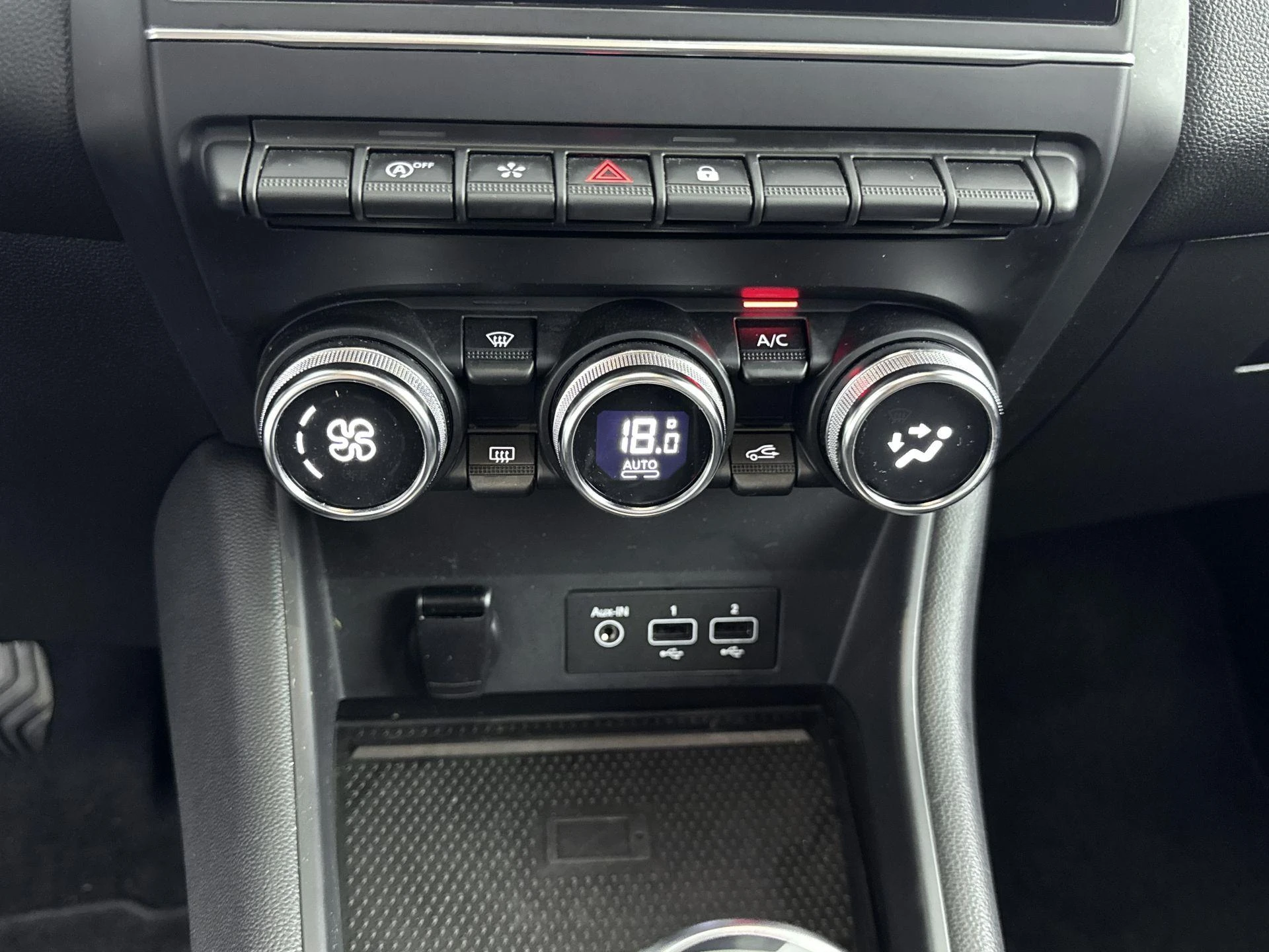 Renault-Captur-image-17