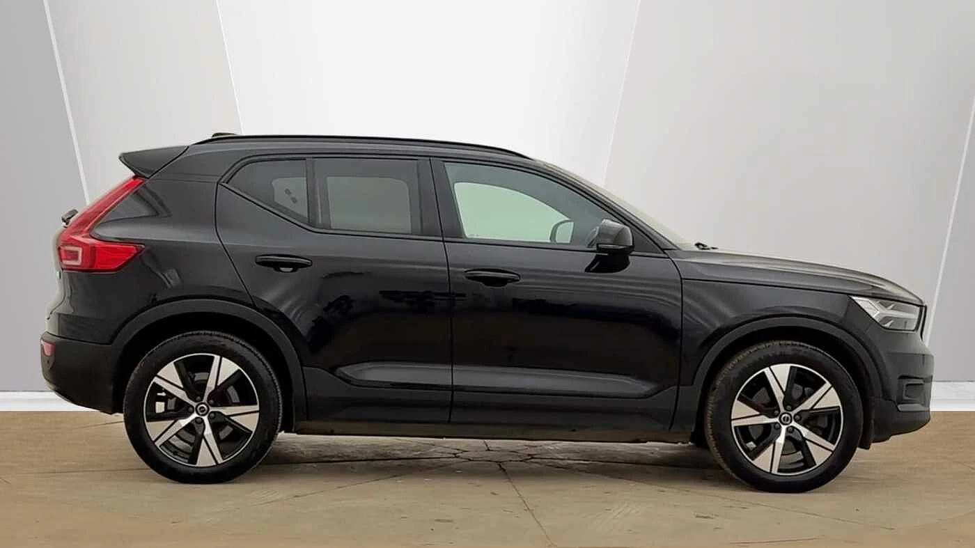 Volvo-XC40-image-1