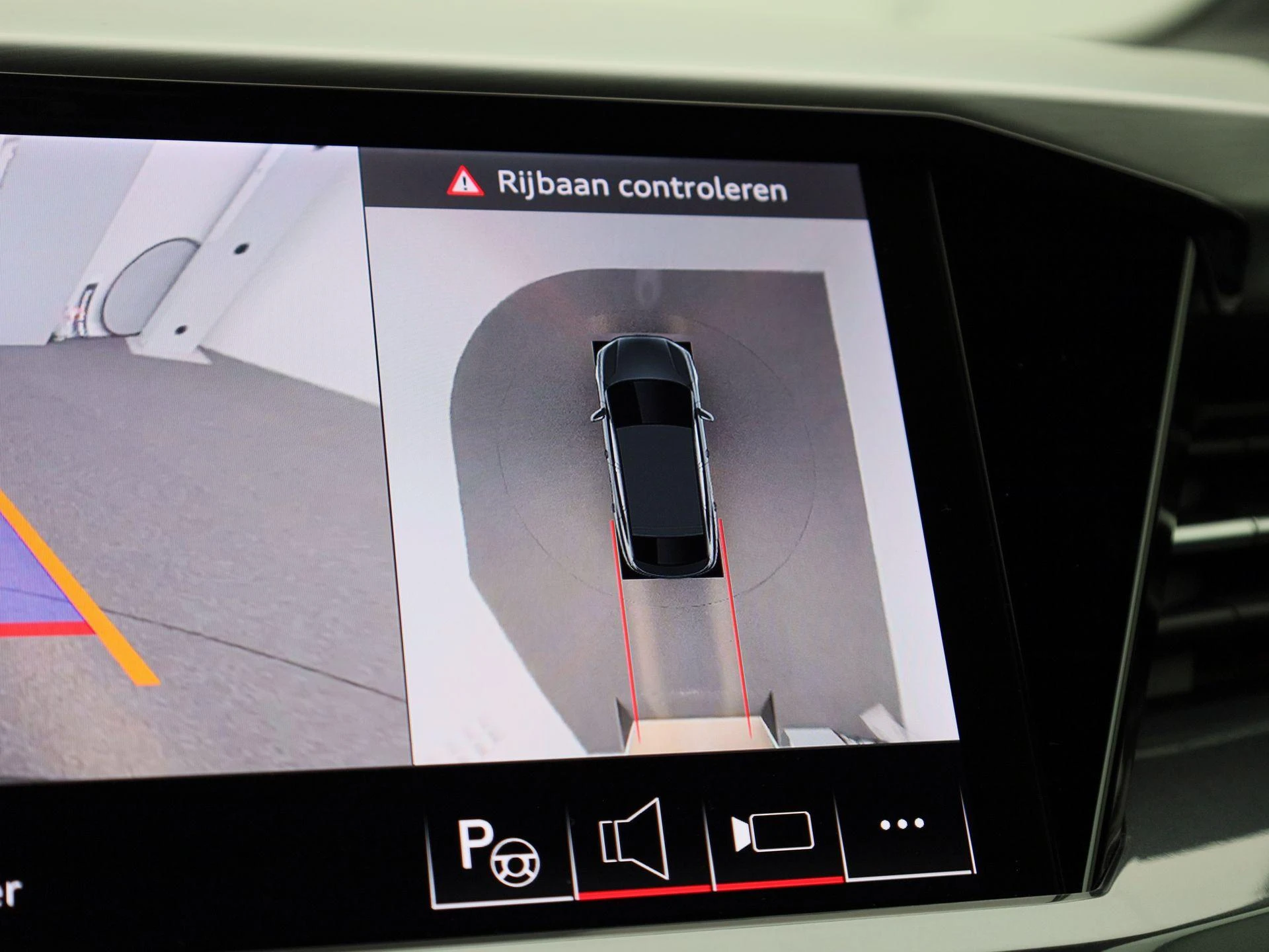 Audi-Q4 Sportback e-tron-image-47