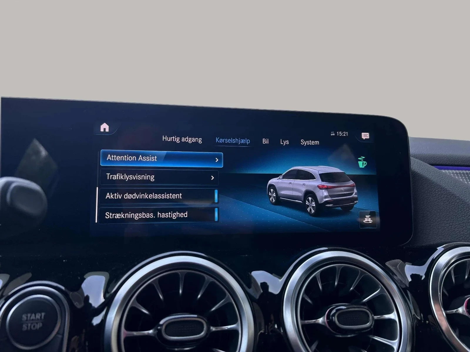Mercedes-Benz-EQA-image-18